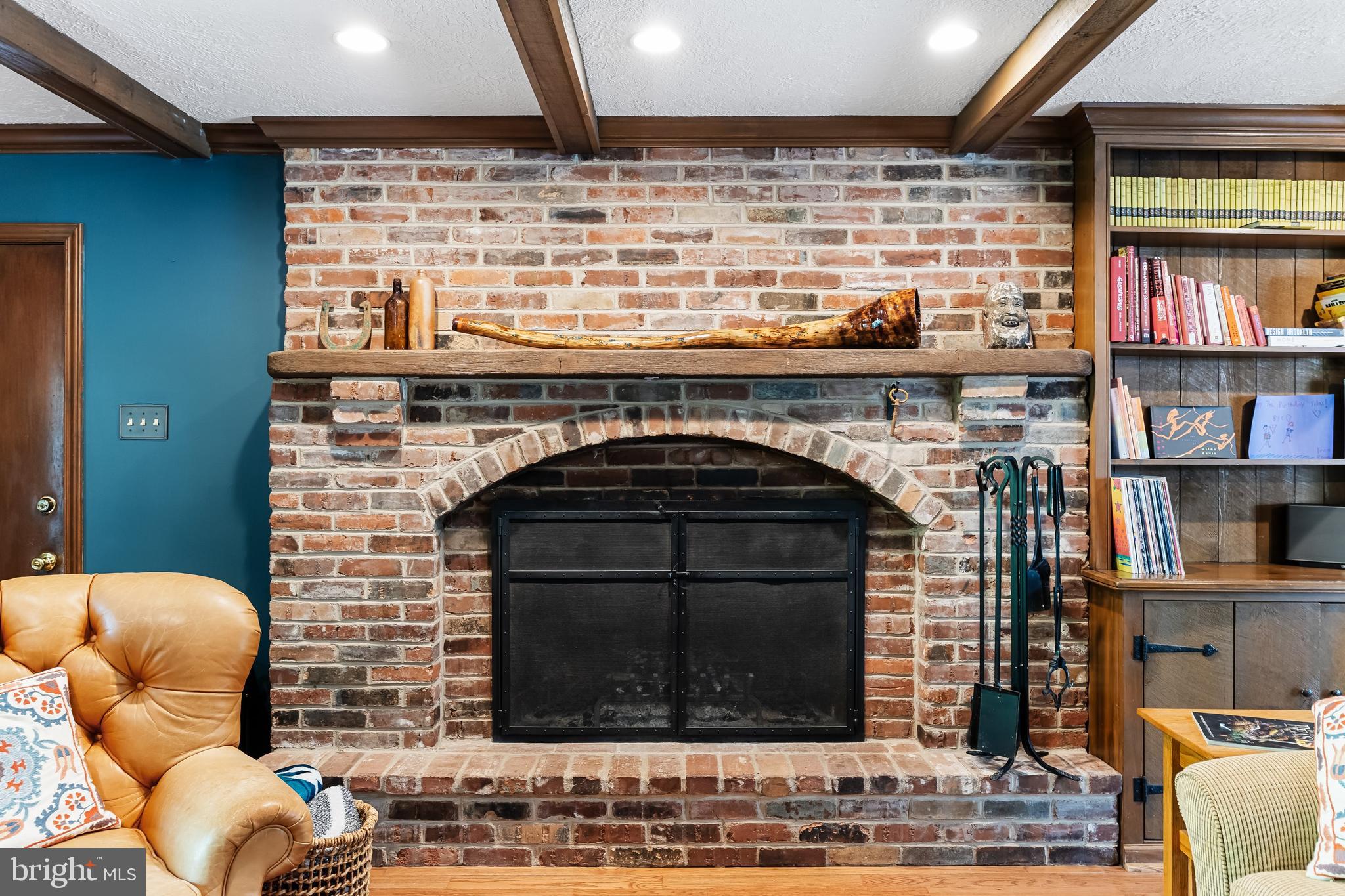 VALENTINE ESTS - Residential