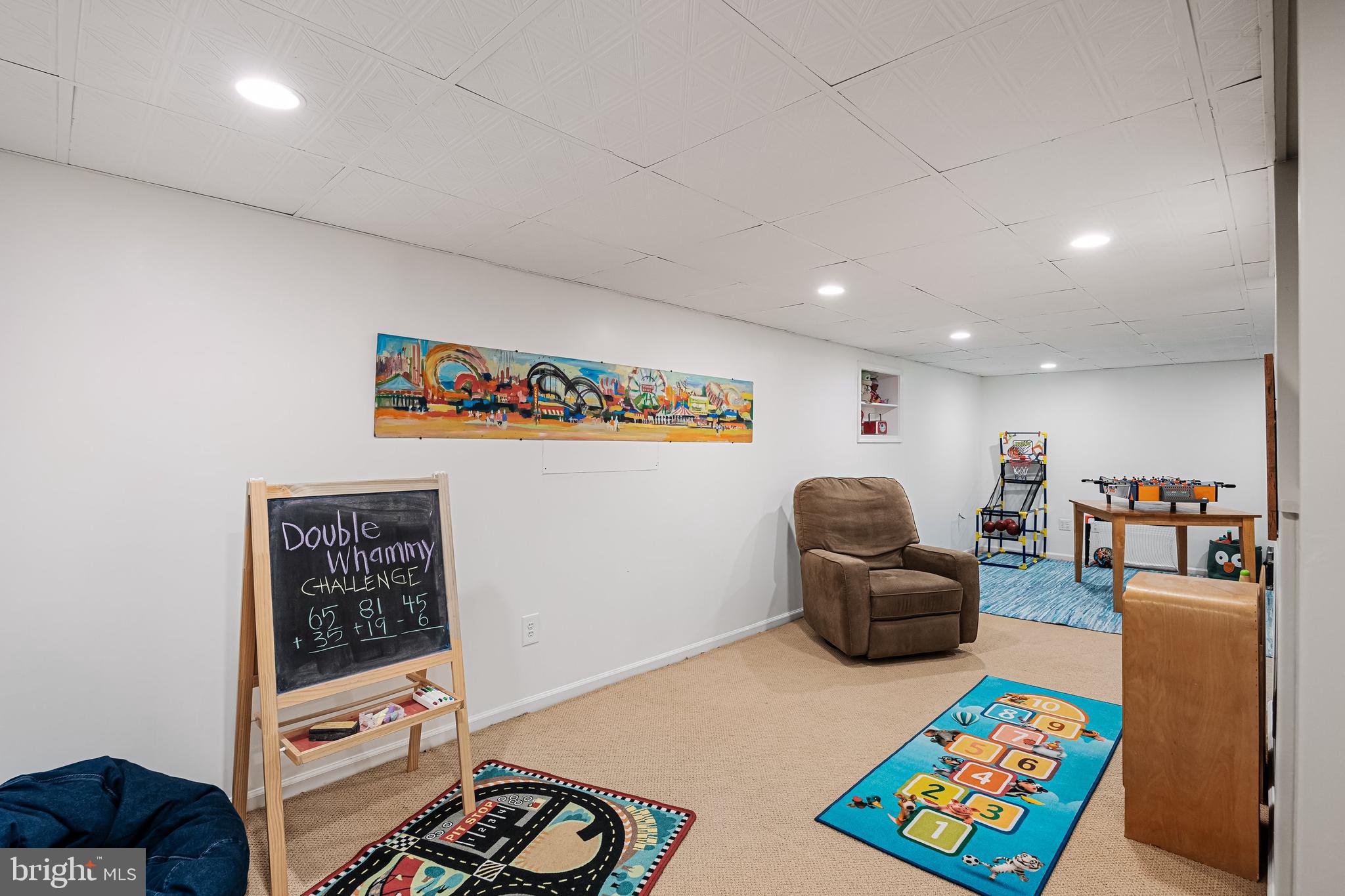 VALENTINE ESTS - Residential