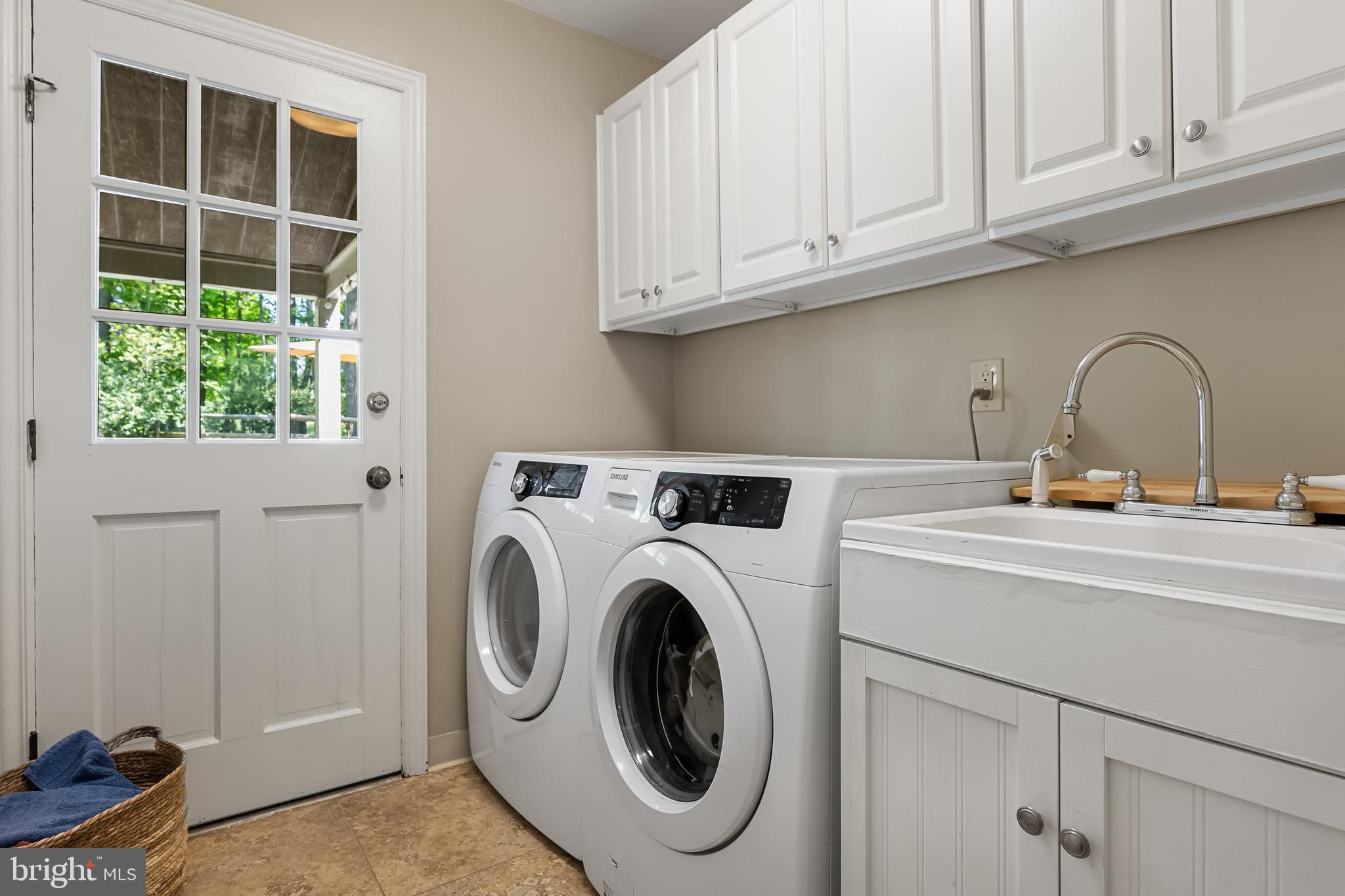 VALENTINE ESTS - Residential