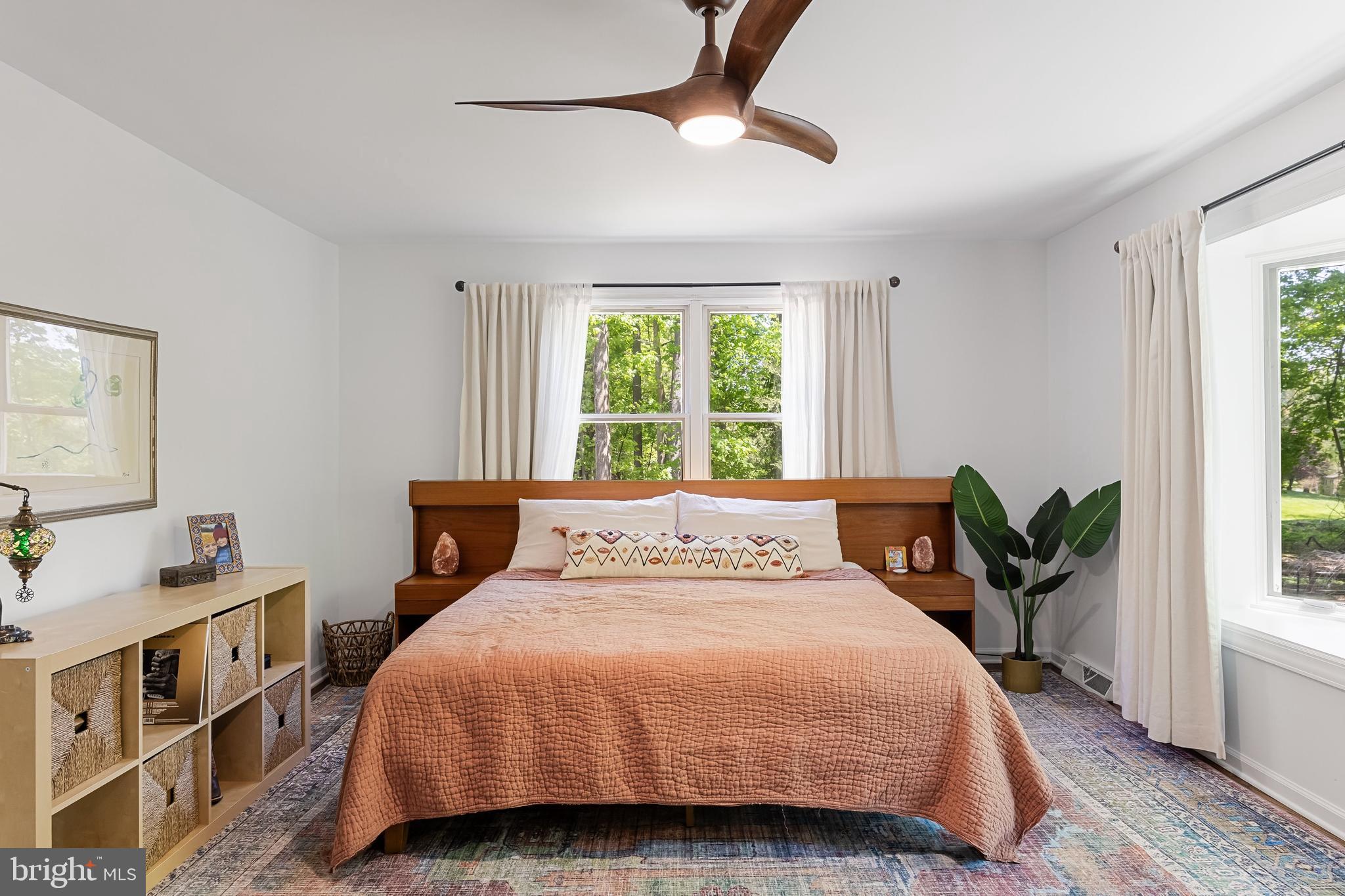 VALENTINE ESTS - Residential