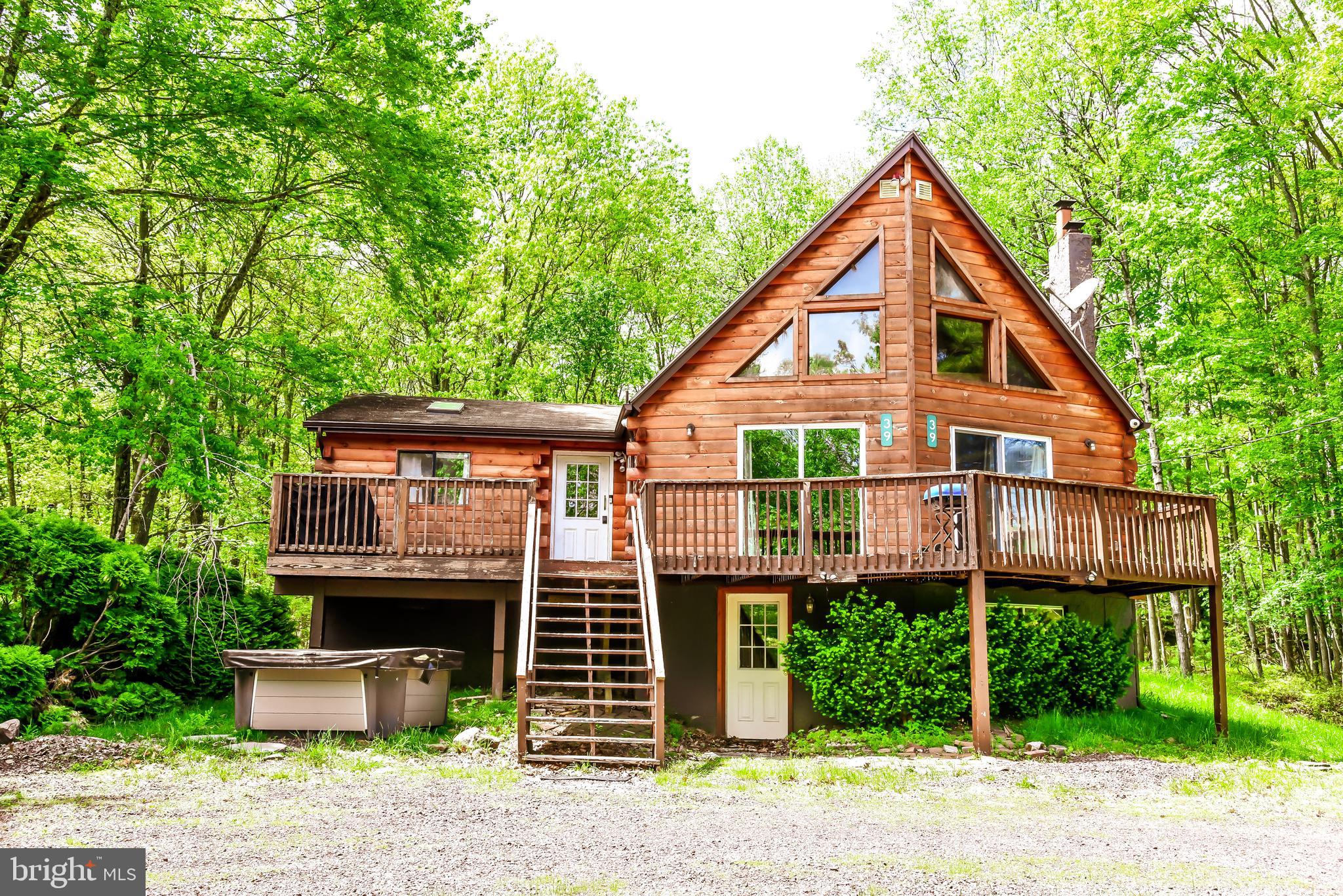 Welcome to this relaxing lakeview retreat! Great location near Jack Frost & Split Rock resorts and easily accessible to main highways for convenience. Fully furnished home is move in ready and also great for investment or short-term rental.