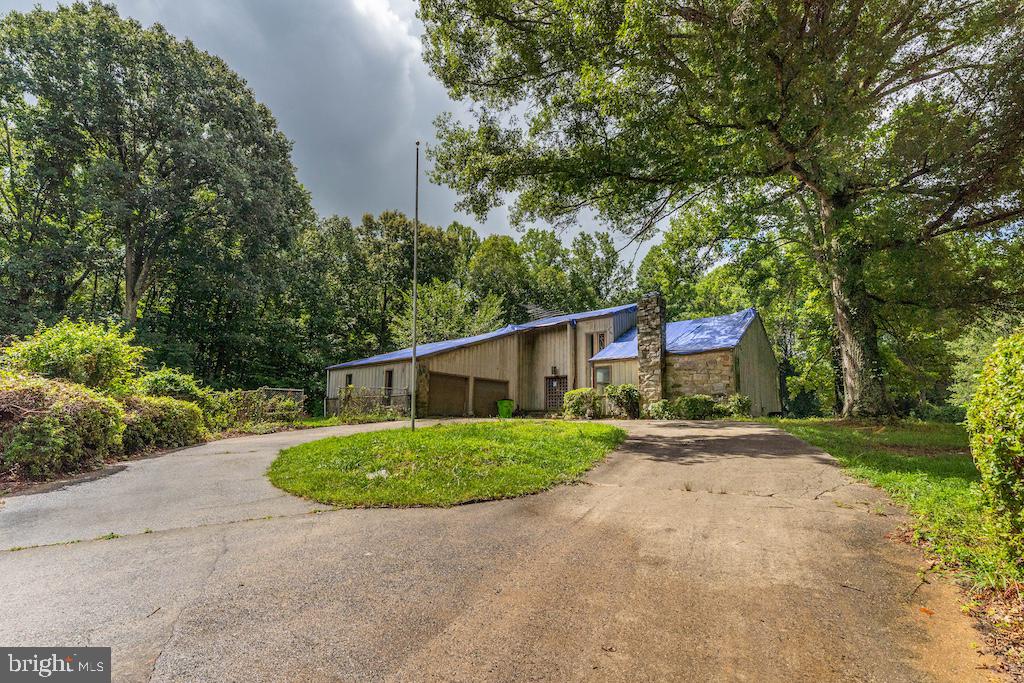 6320 WINDPATTERNS TRAIL