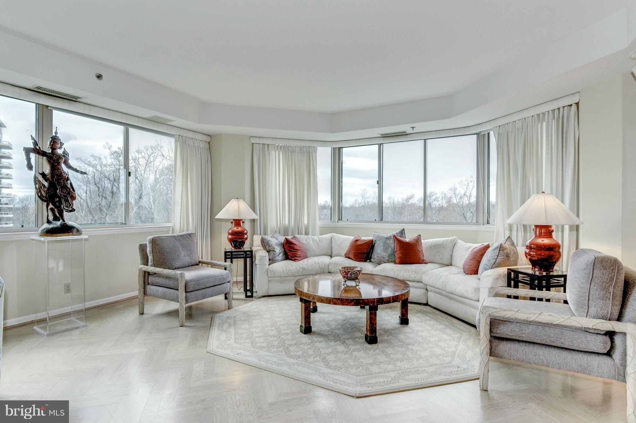 SOMERSET HOUSE - Residential