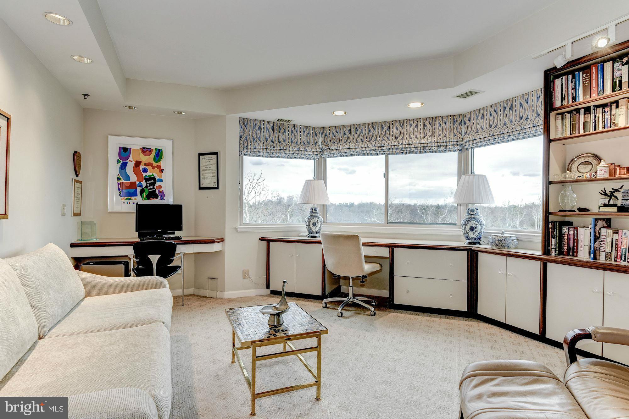 SOMERSET HOUSE - Residential