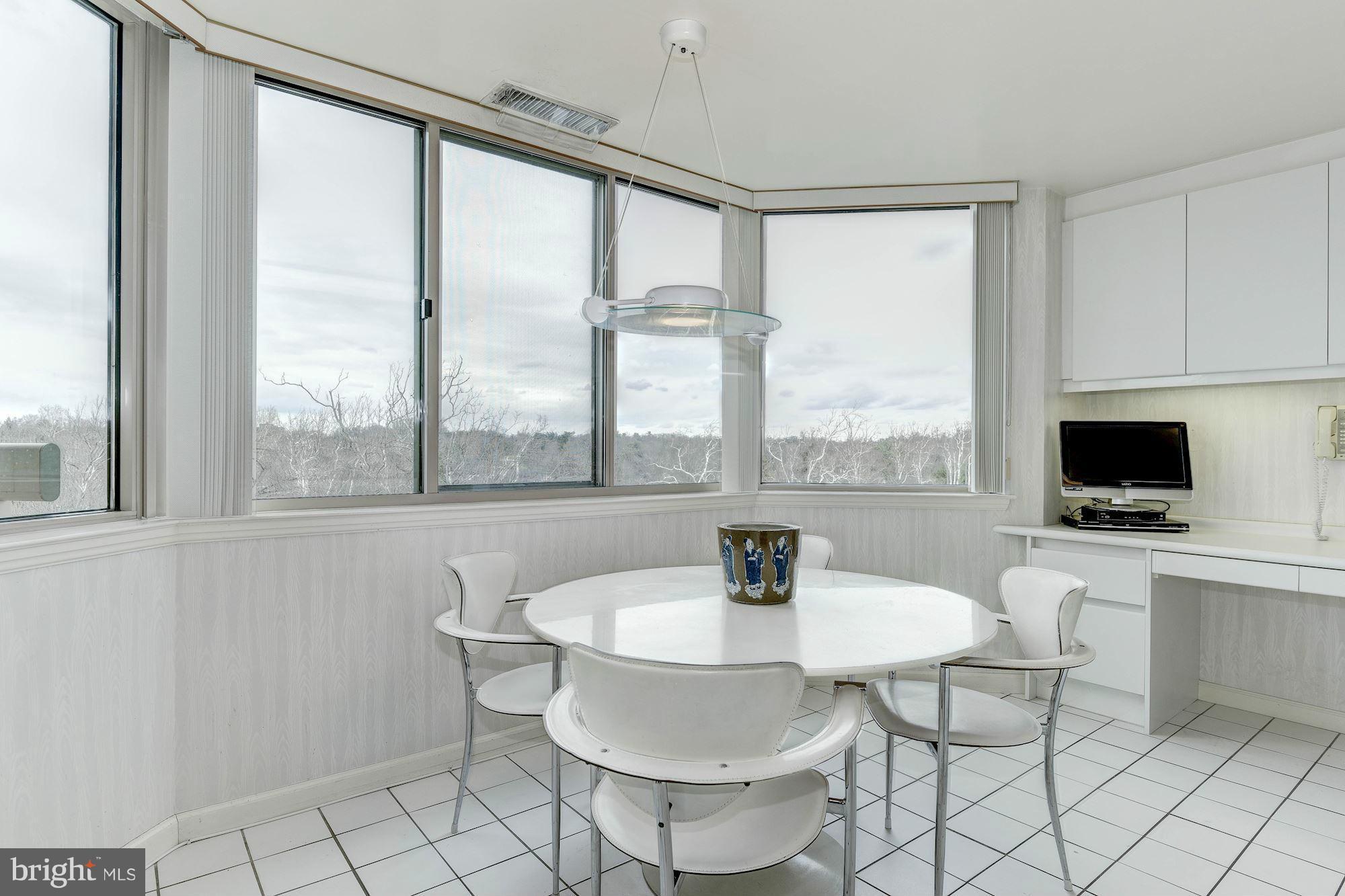 SOMERSET HOUSE - Residential