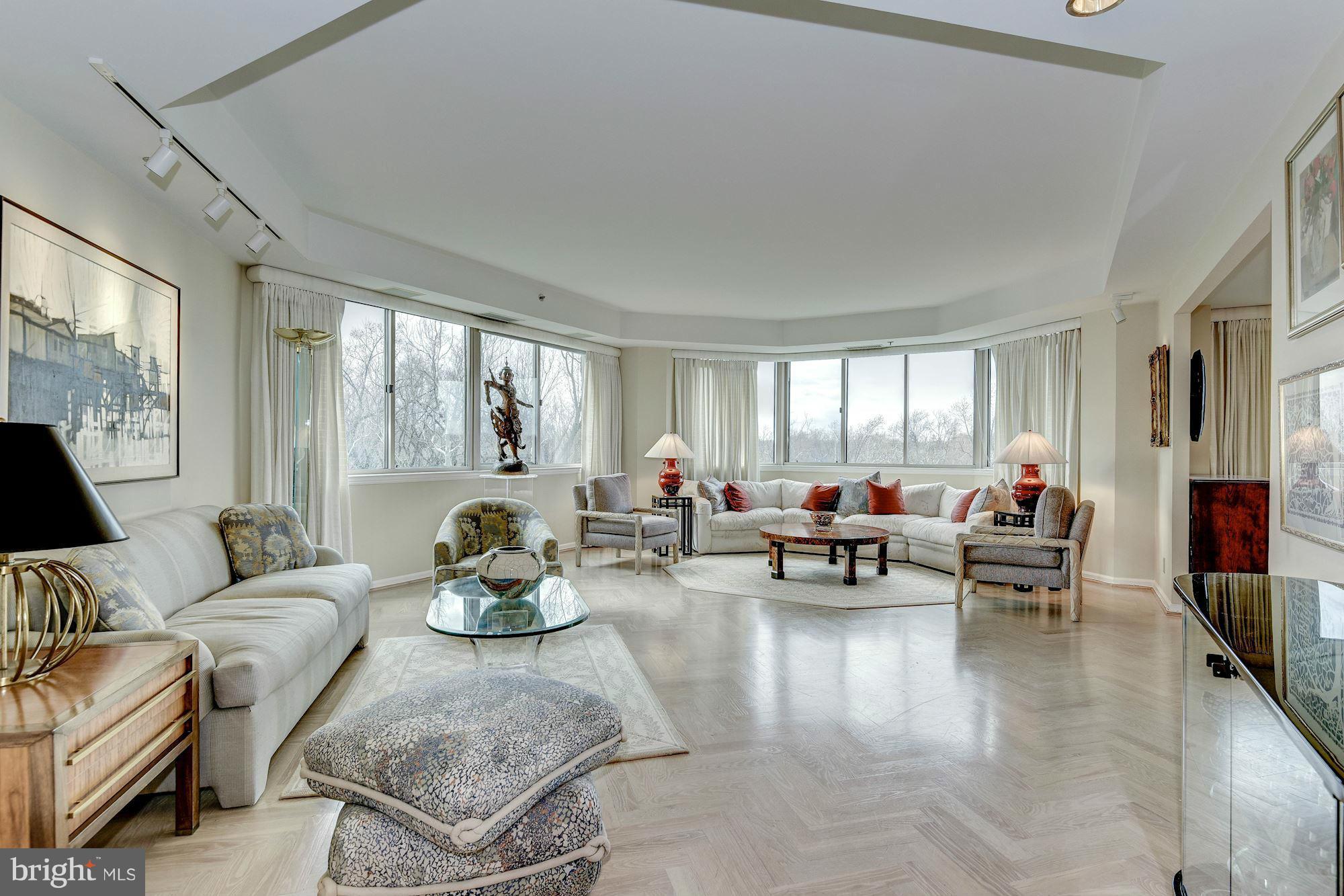 SOMERSET HOUSE - Residential