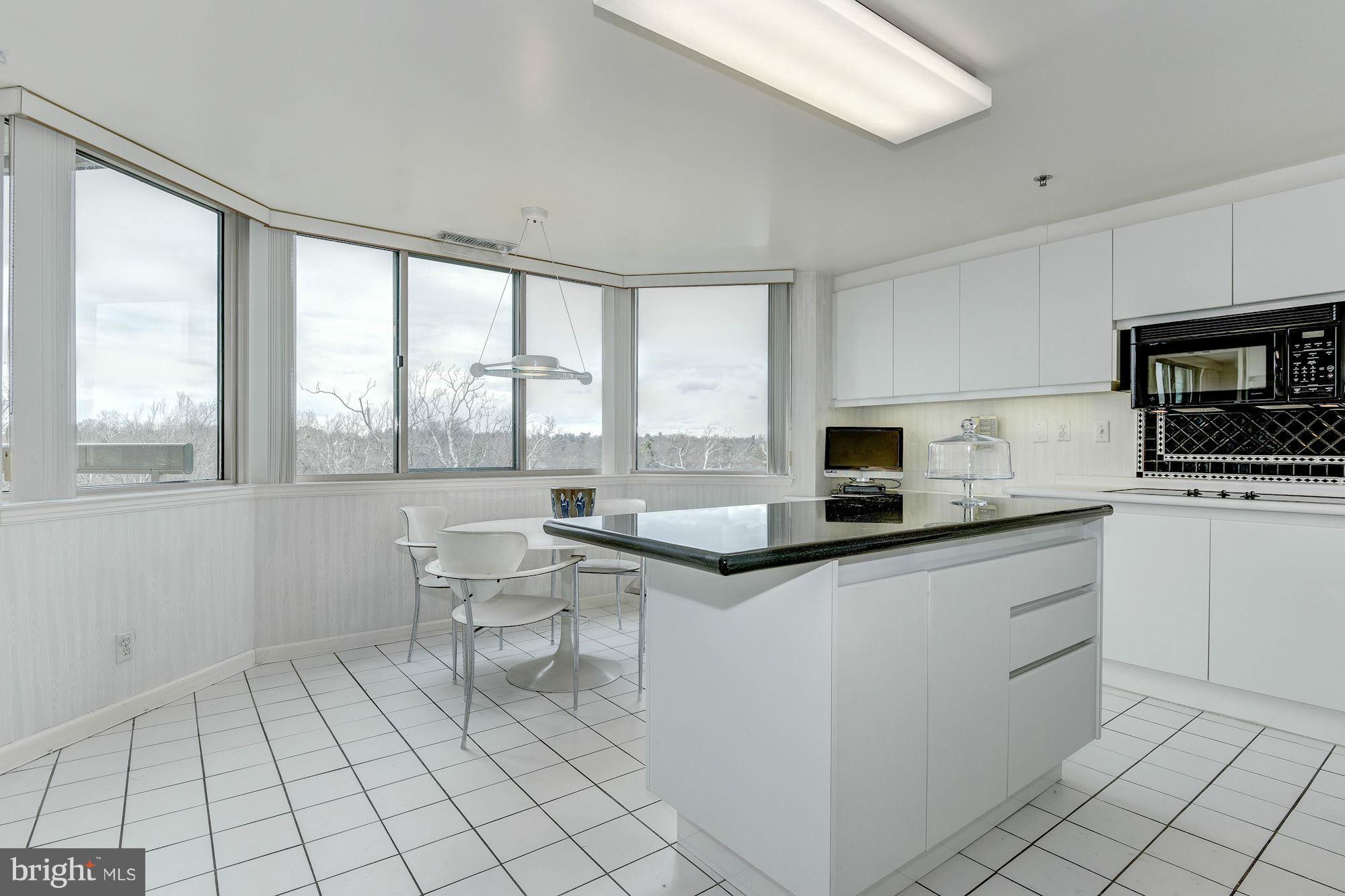 SOMERSET HOUSE - Residential