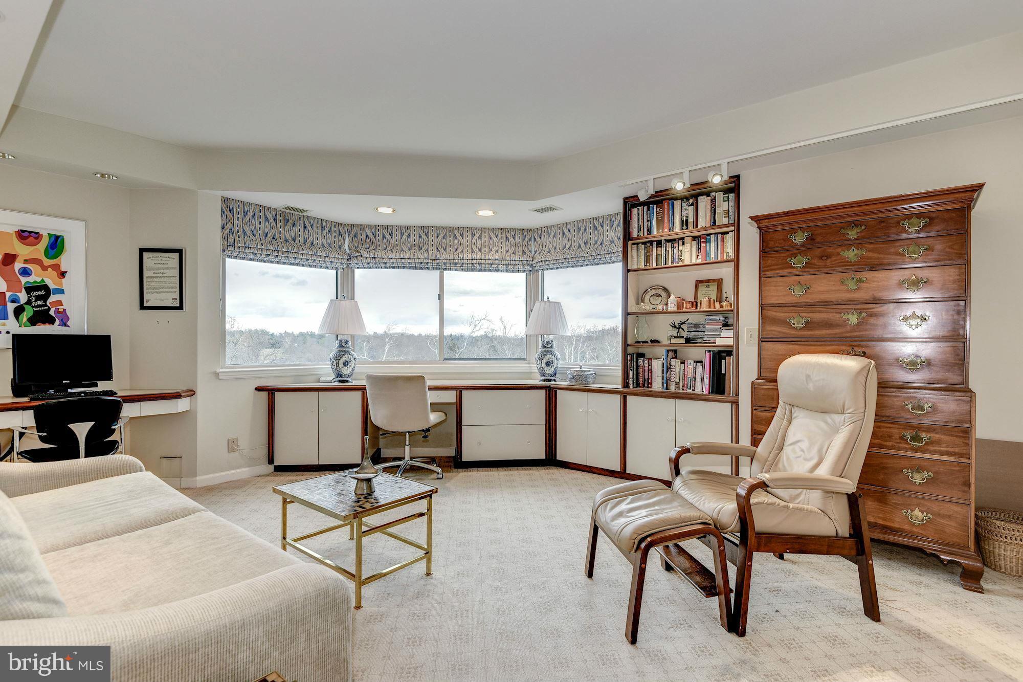 SOMERSET HOUSE - Residential