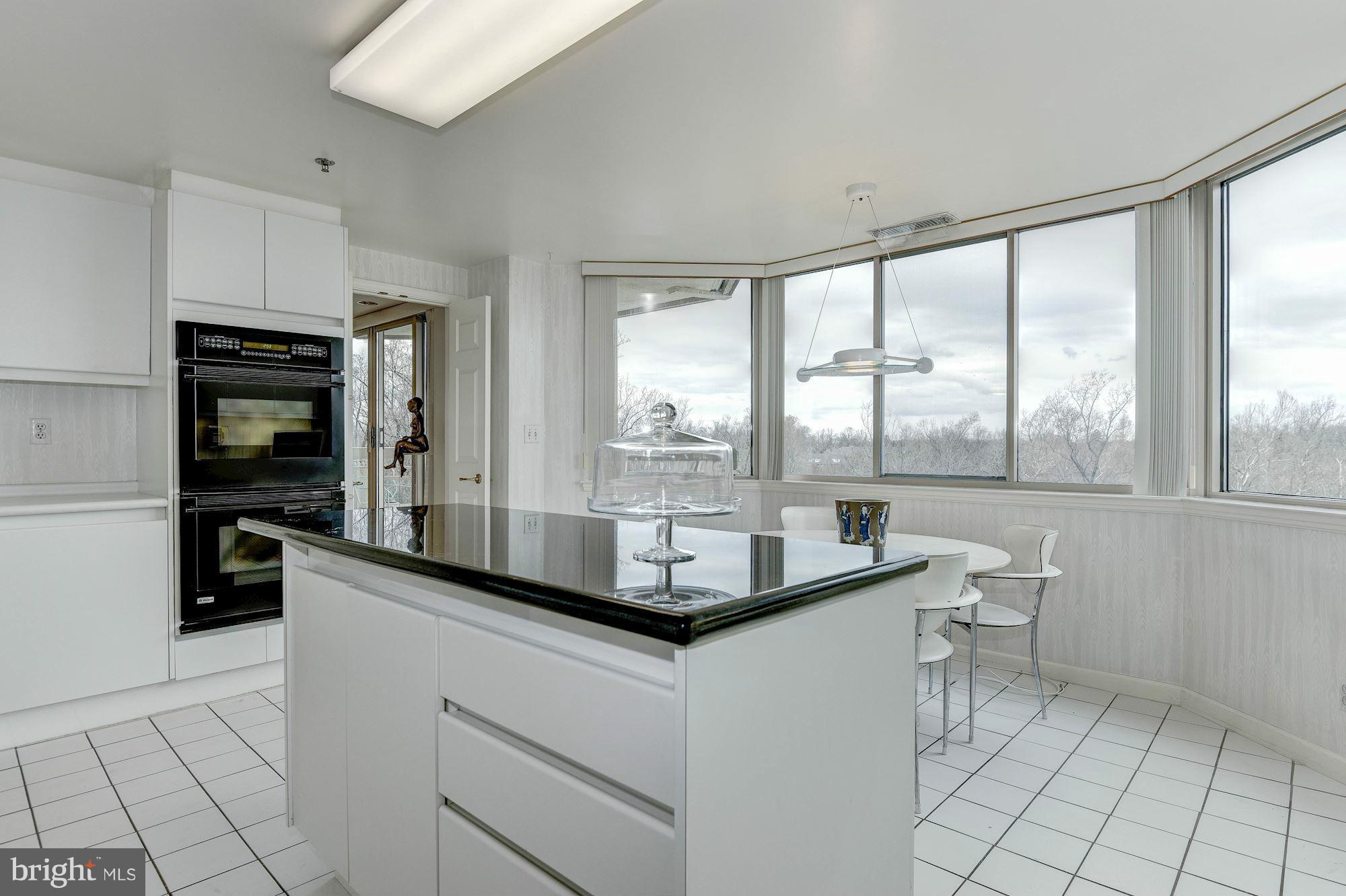 SOMERSET HOUSE - Residential