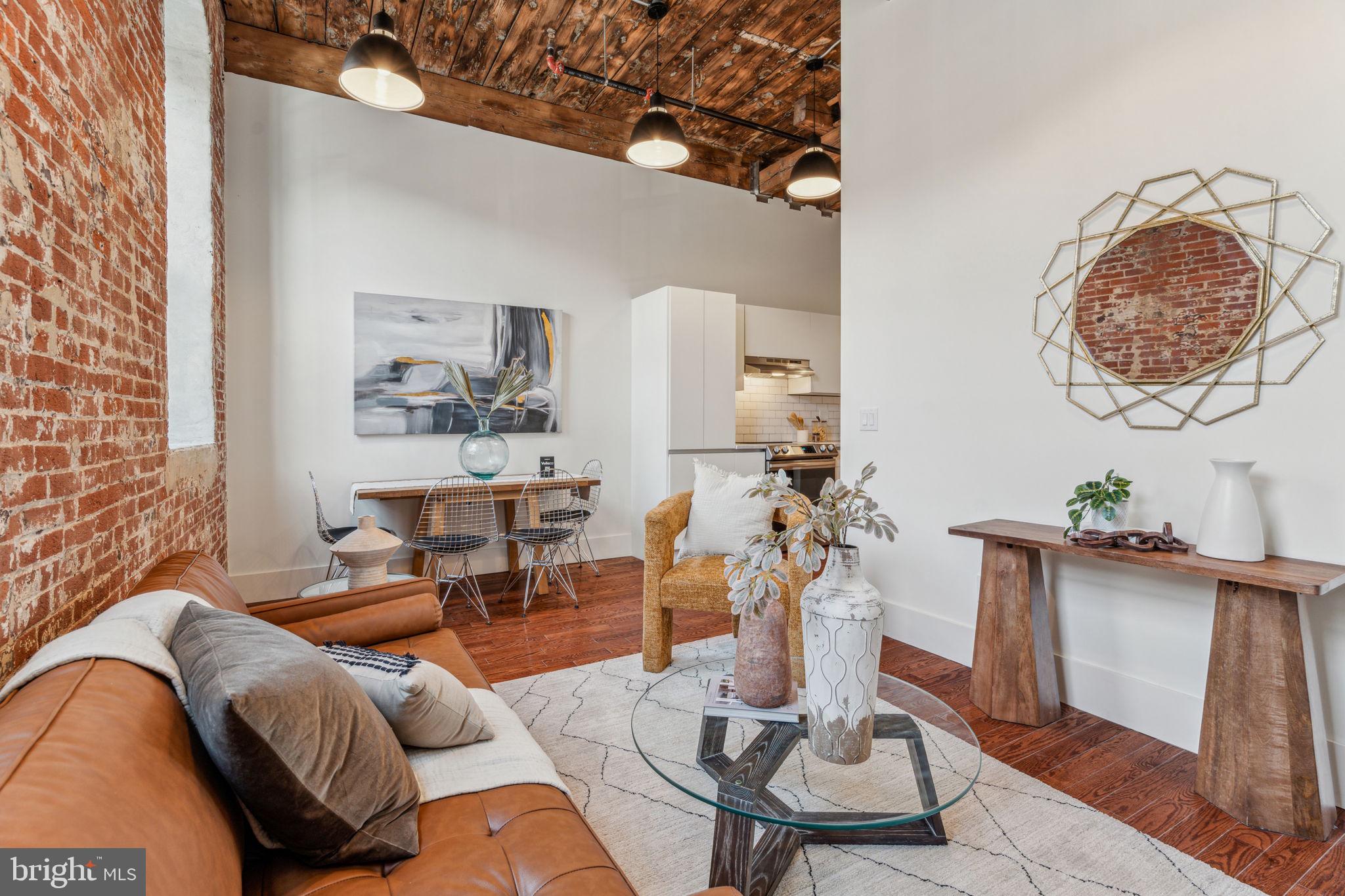 FISHTOWN - Residential Lease