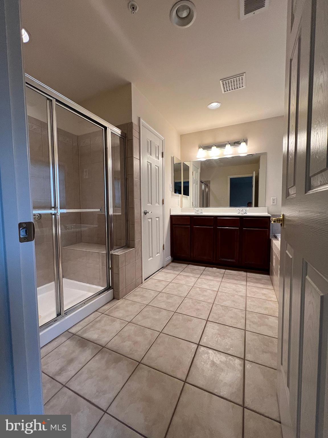 PINEY ORCHARD - Residential Lease