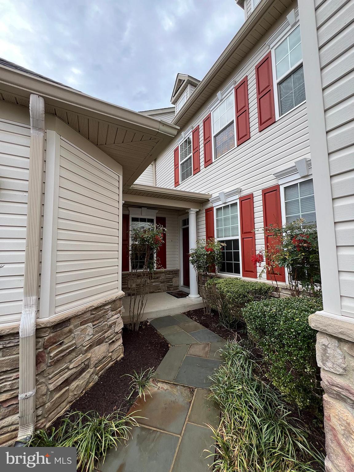 PINEY ORCHARD - Residential Lease