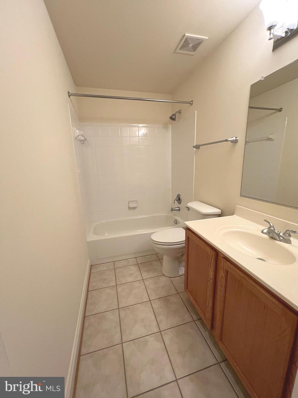 PINEY ORCHARD - Residential Lease