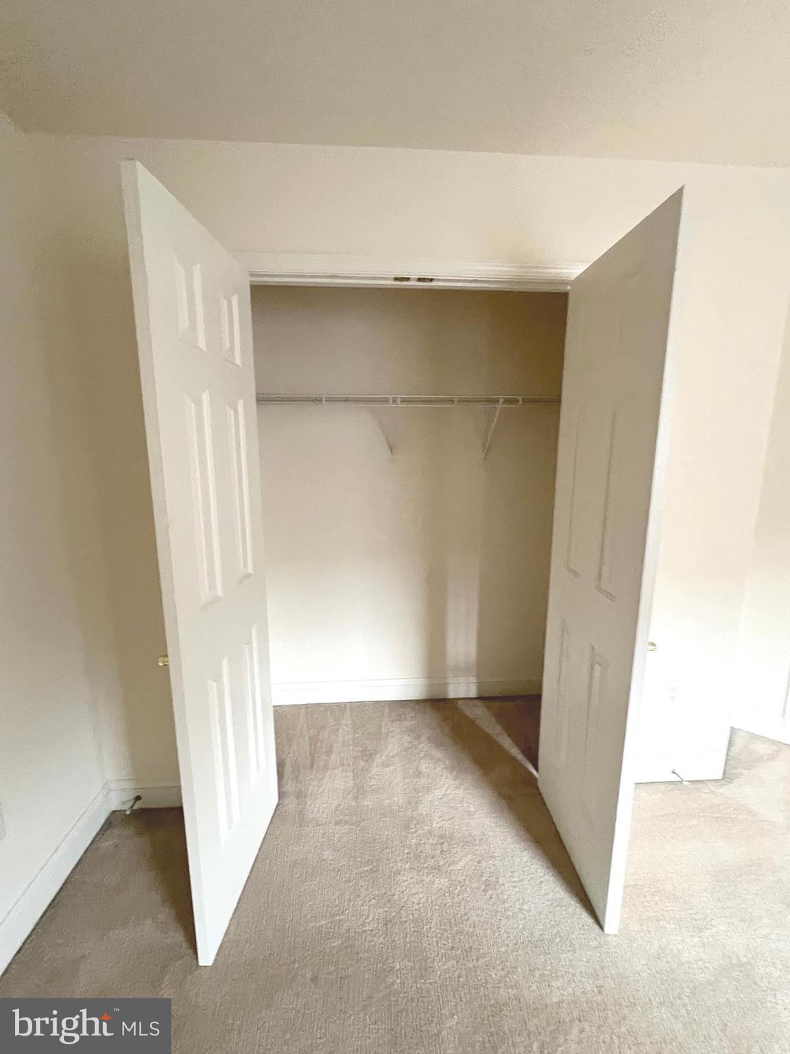 PINEY ORCHARD - Residential Lease