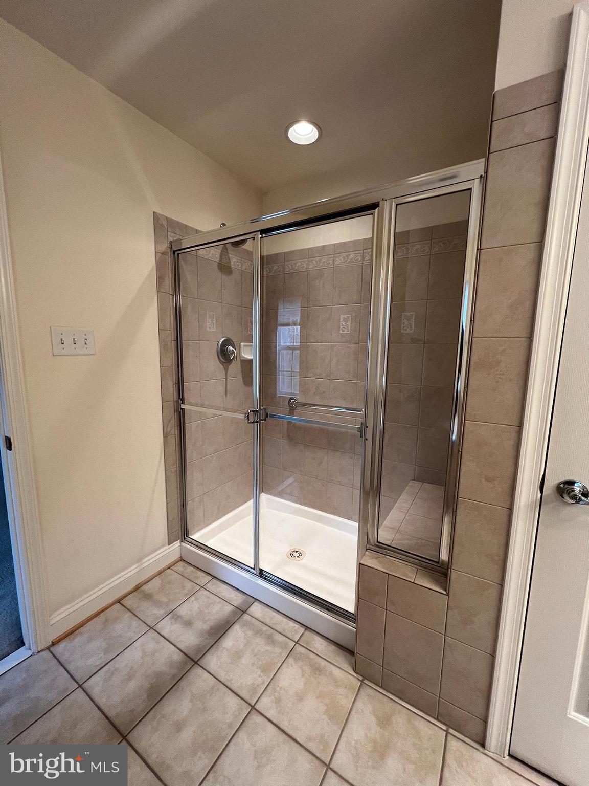 PINEY ORCHARD - Residential Lease