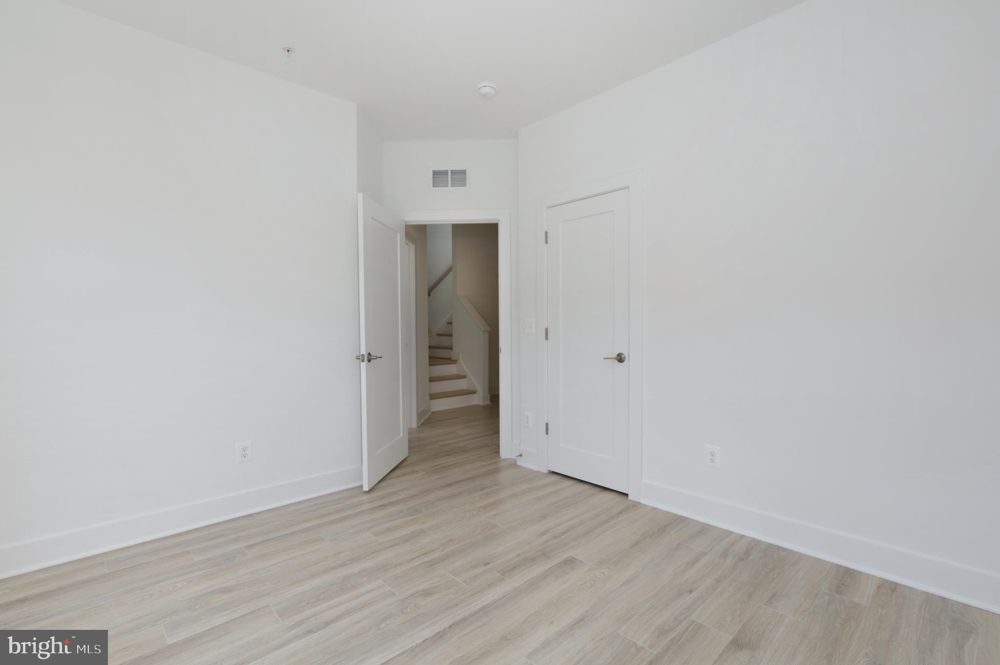 SUTTON HEIGHTS - Residential Lease