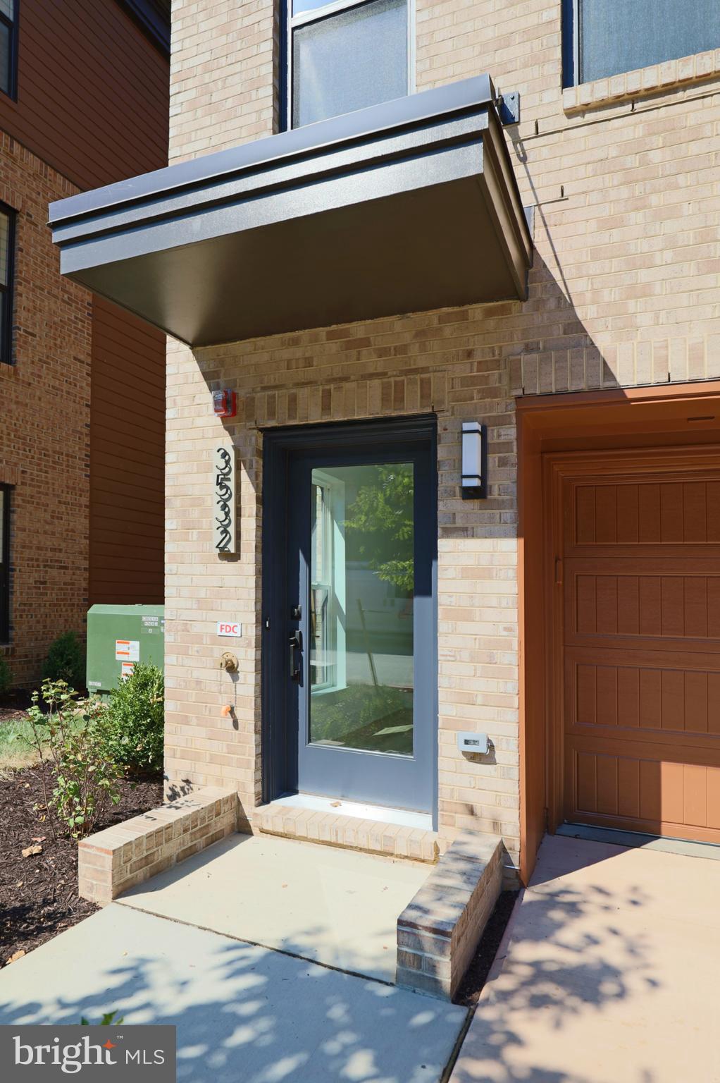 3532 SUTTON HEIGHTS CIRCLE