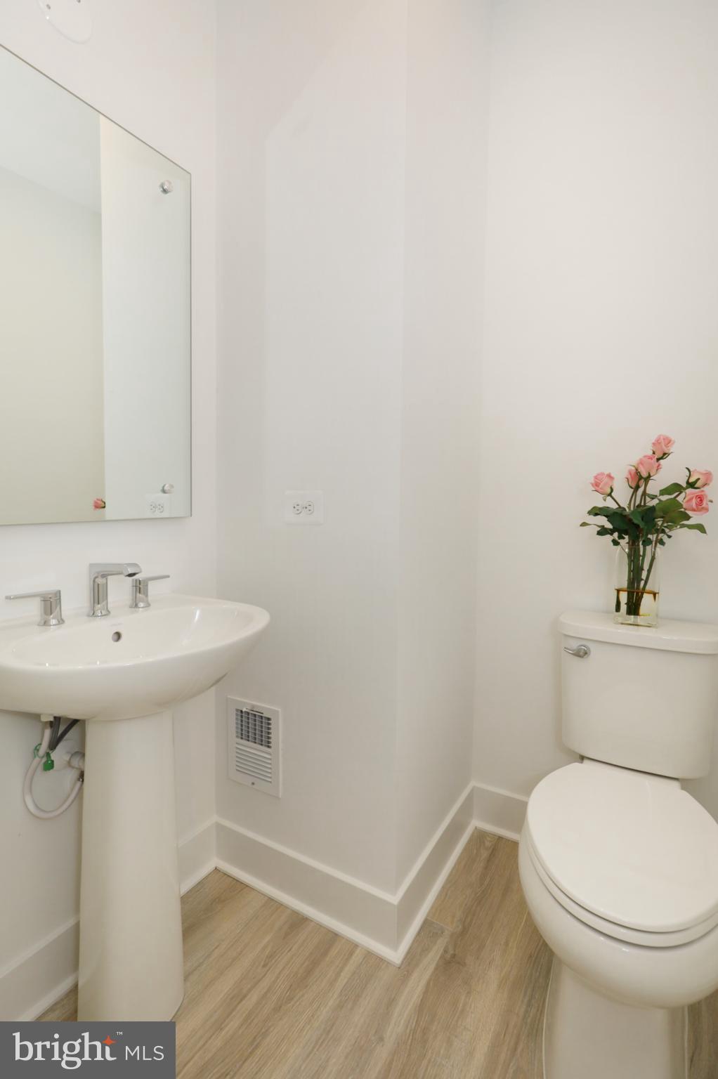 SUTTON HEIGHTS - Residential Lease