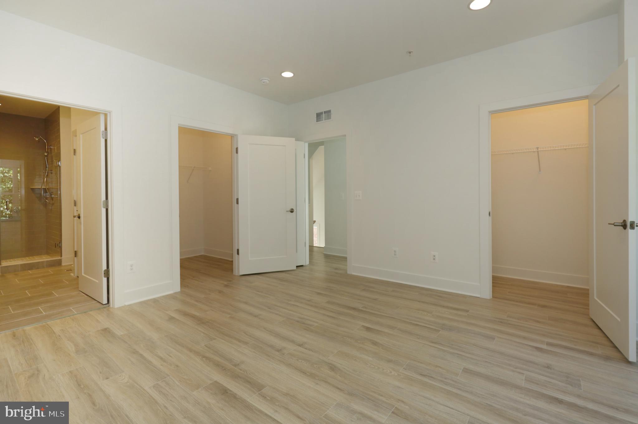 SUTTON HEIGHTS - Residential Lease