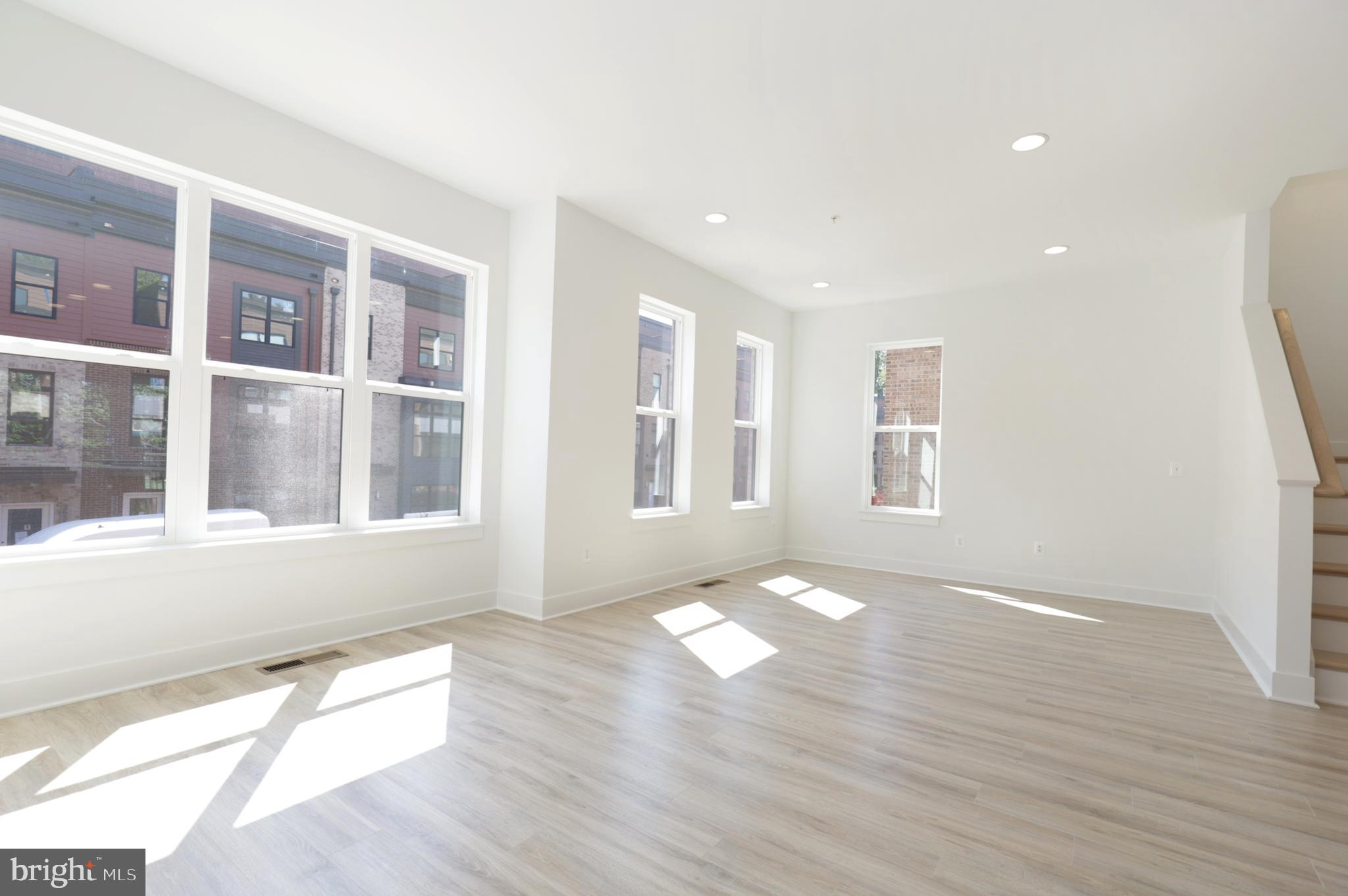 SUTTON HEIGHTS - Residential Lease