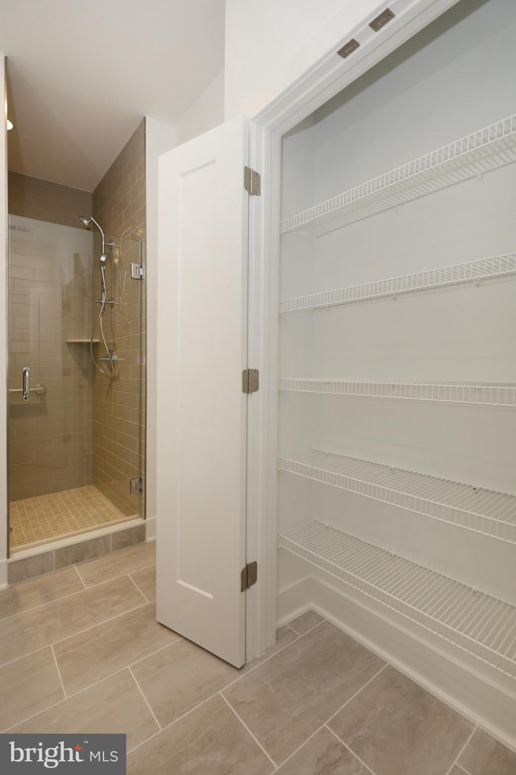 SUTTON HEIGHTS - Residential Lease