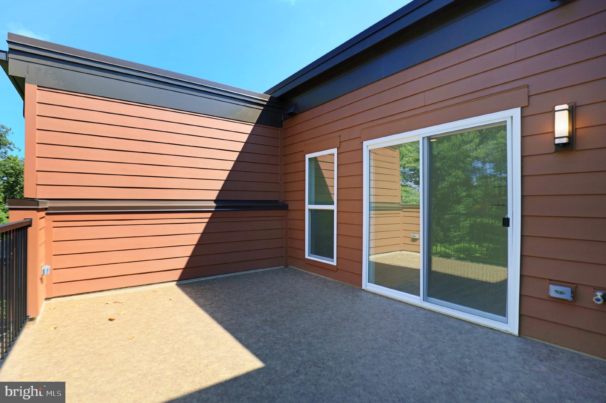 SUTTON HEIGHTS - Residential Lease