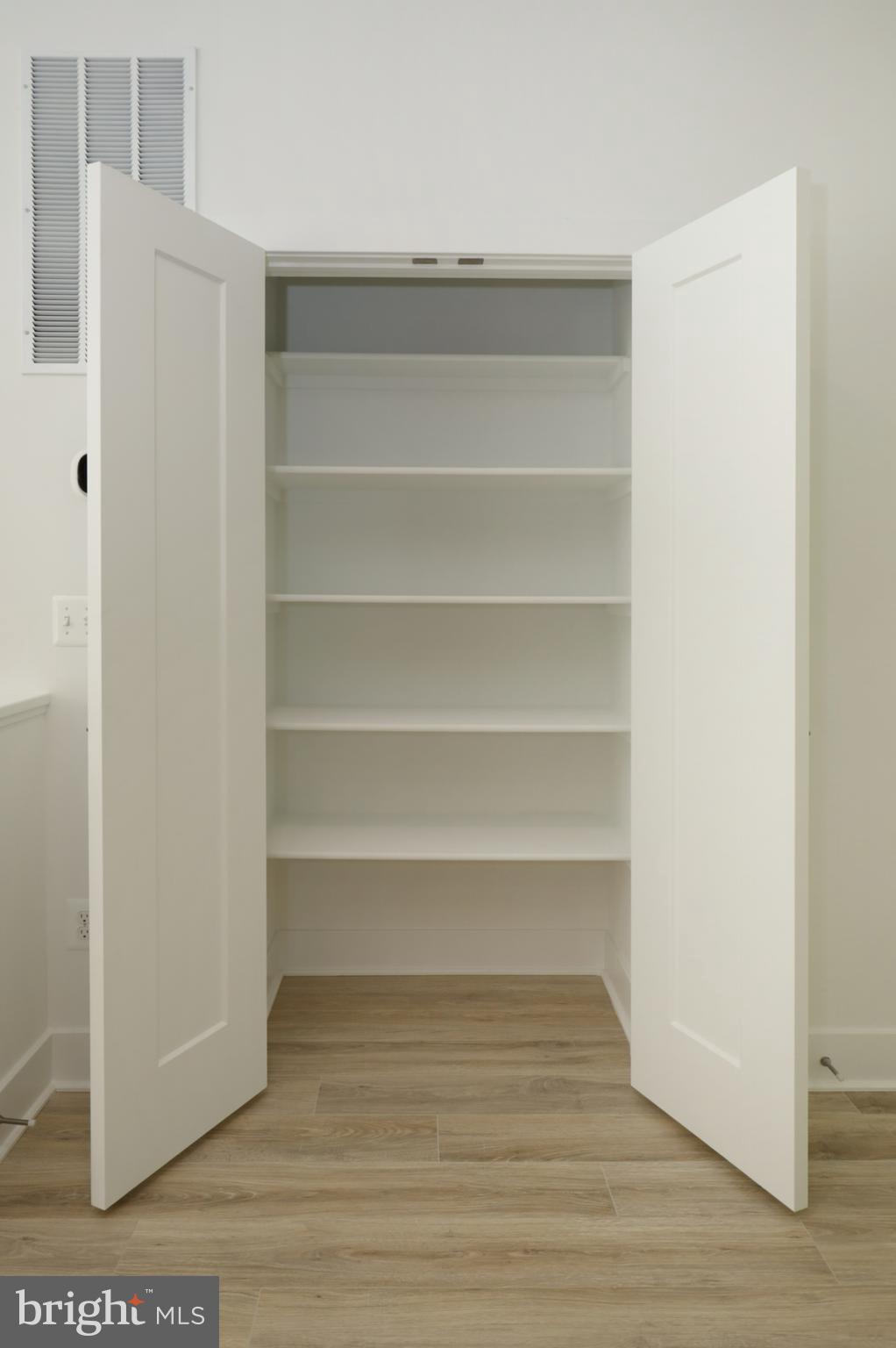 SUTTON HEIGHTS - Residential Lease