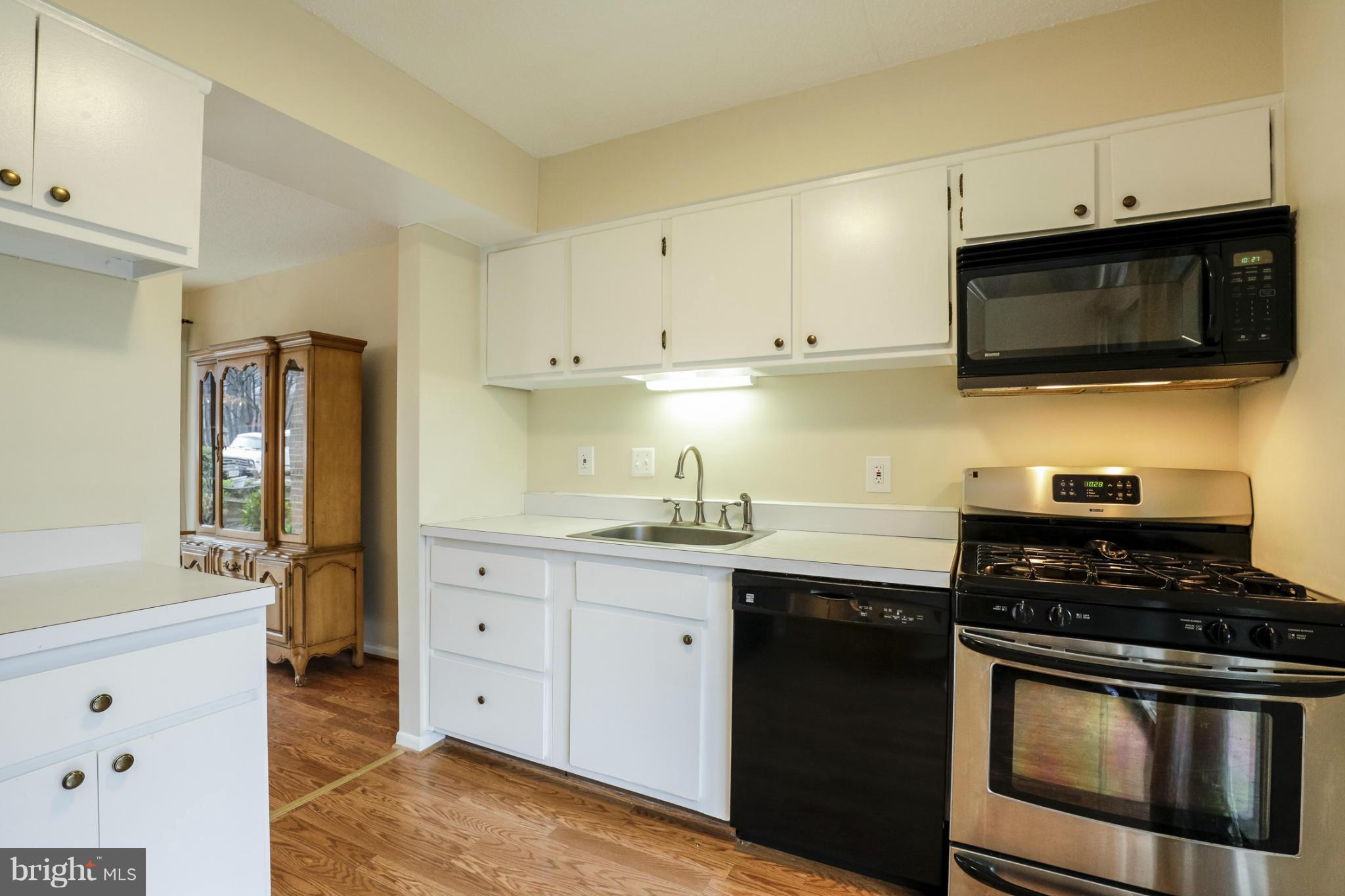 LAKEVIEW - Residential