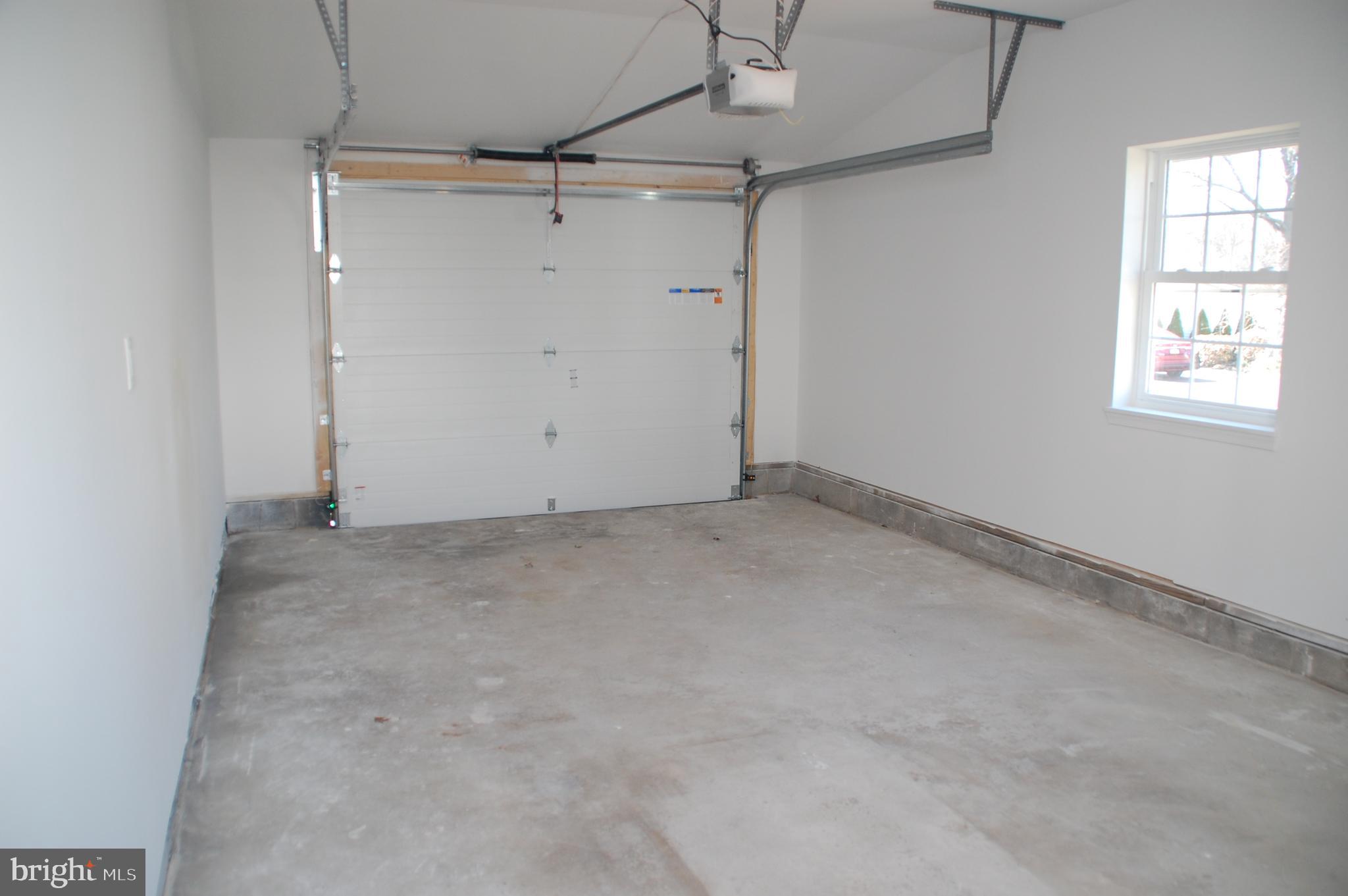 HIDDEN SPRINGS - Residential