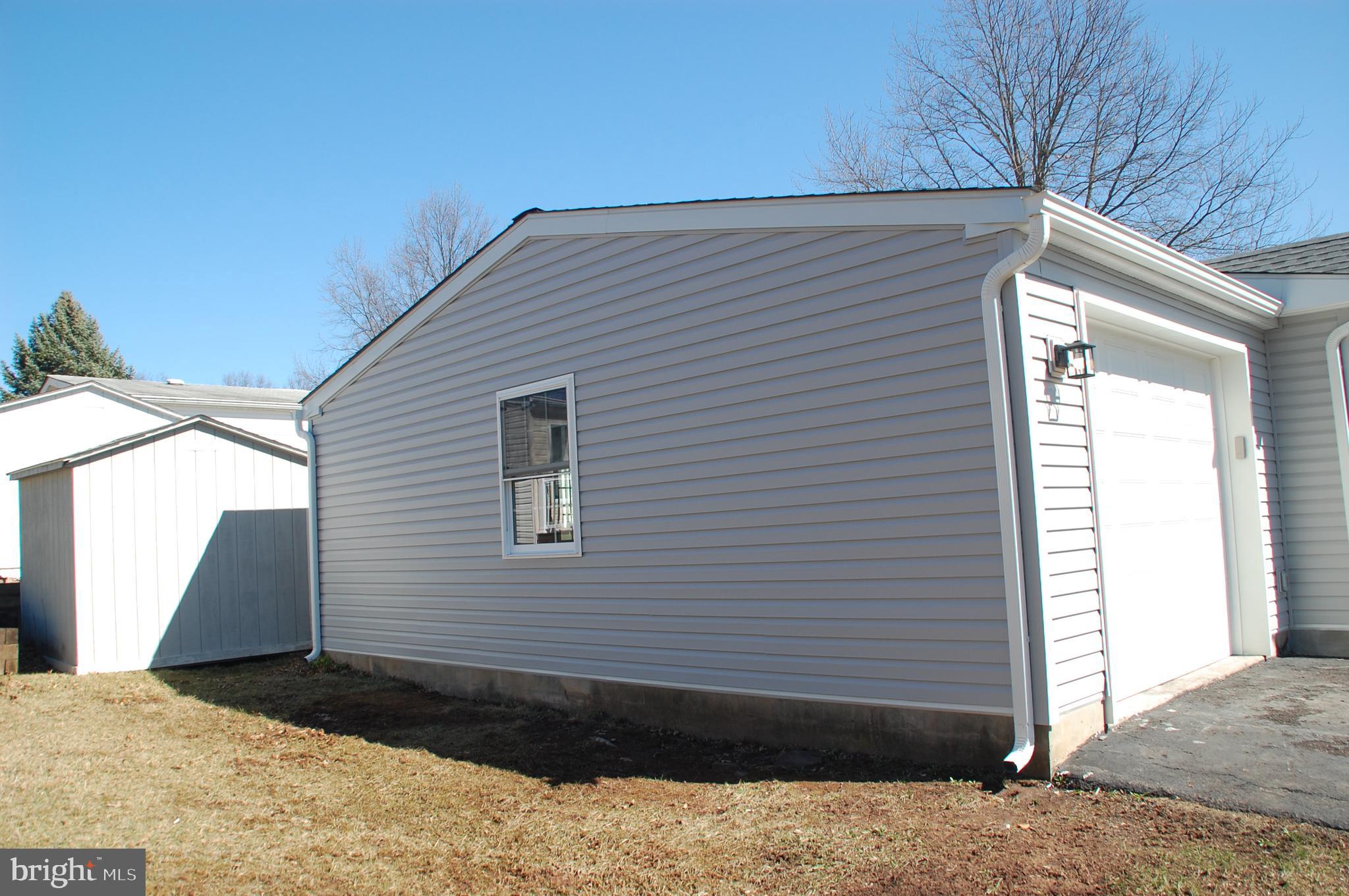 HIDDEN SPRINGS - Residential