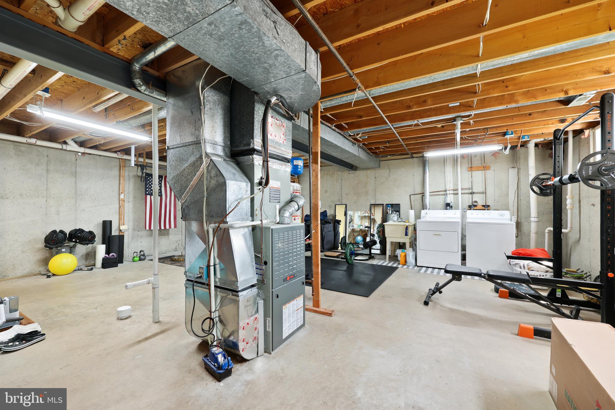 HAMPTON OAKS - Residential