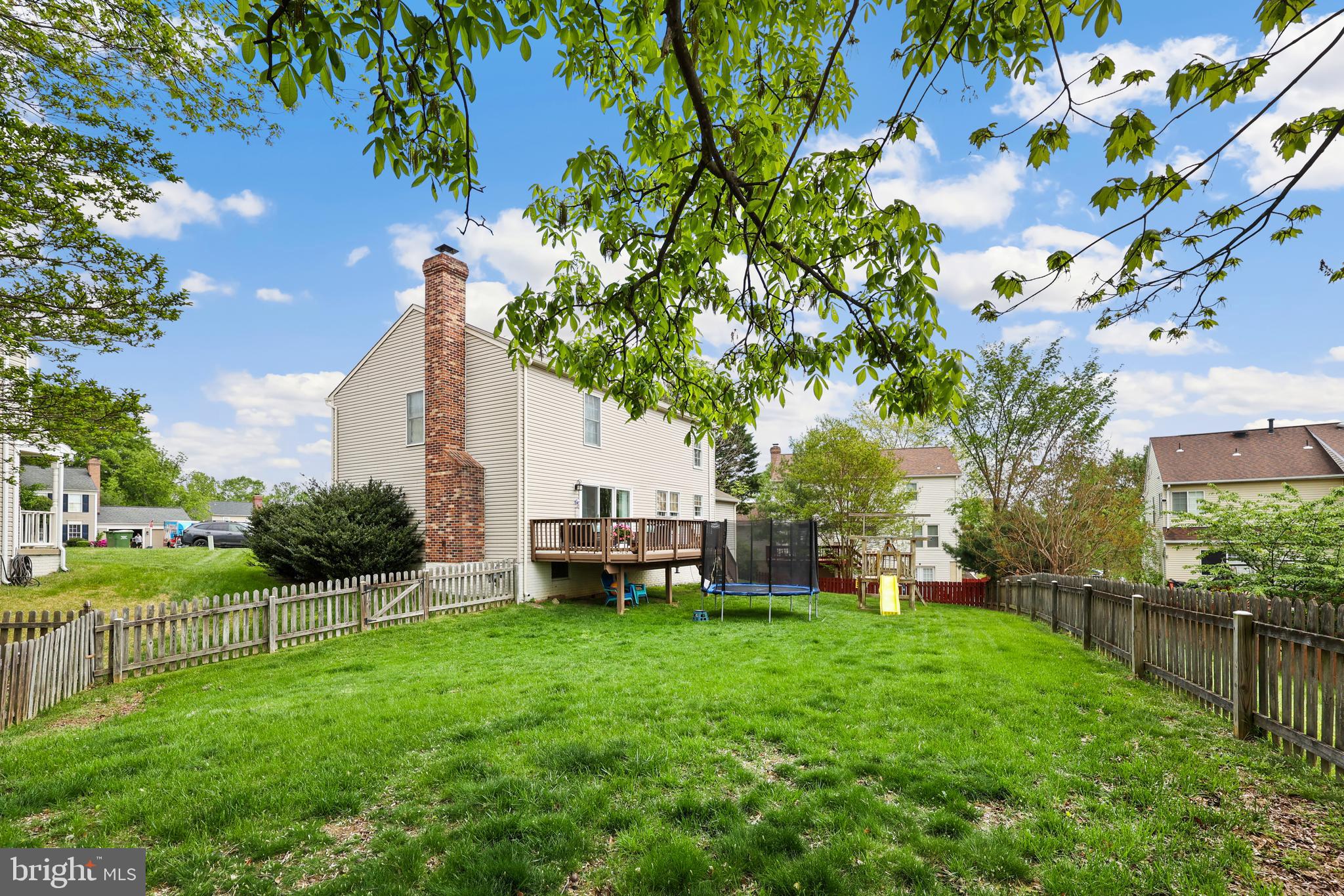 HAMPTON OAKS - Residential