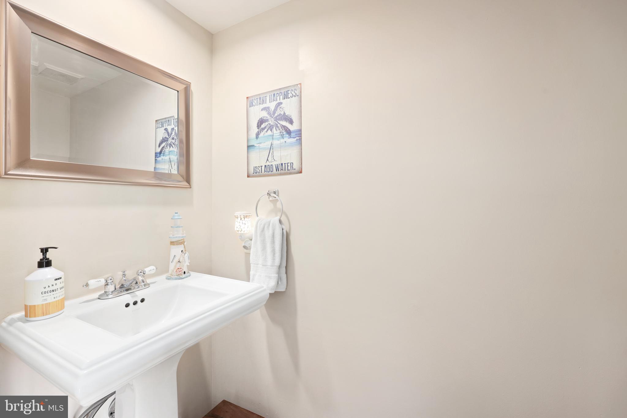 HAMPTON OAKS - Residential