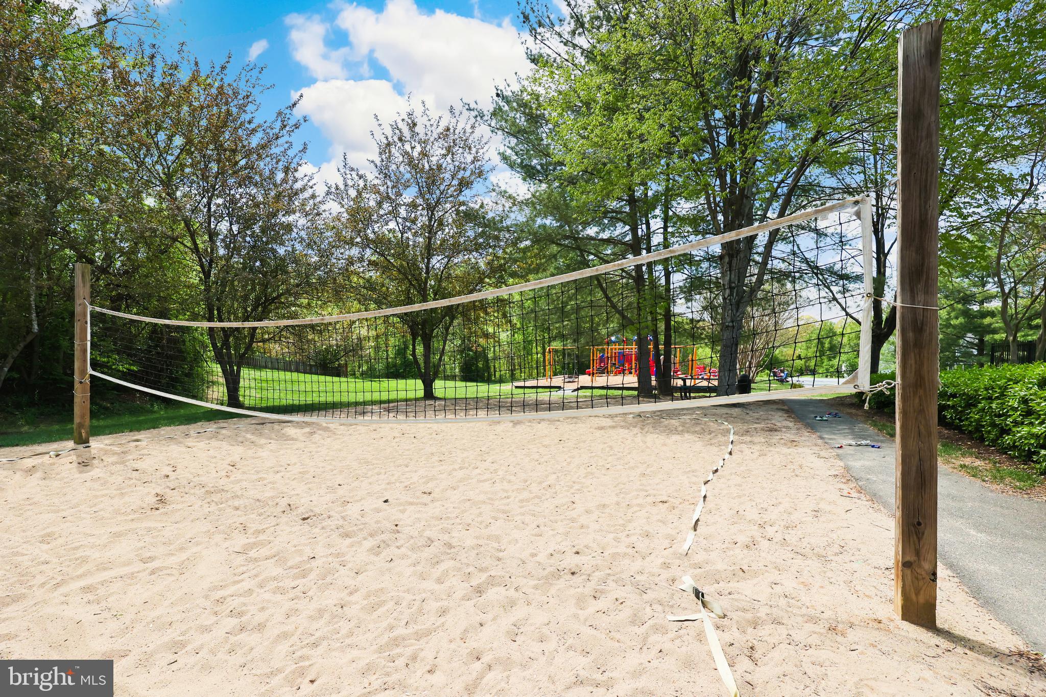 HAMPTON OAKS - Residential