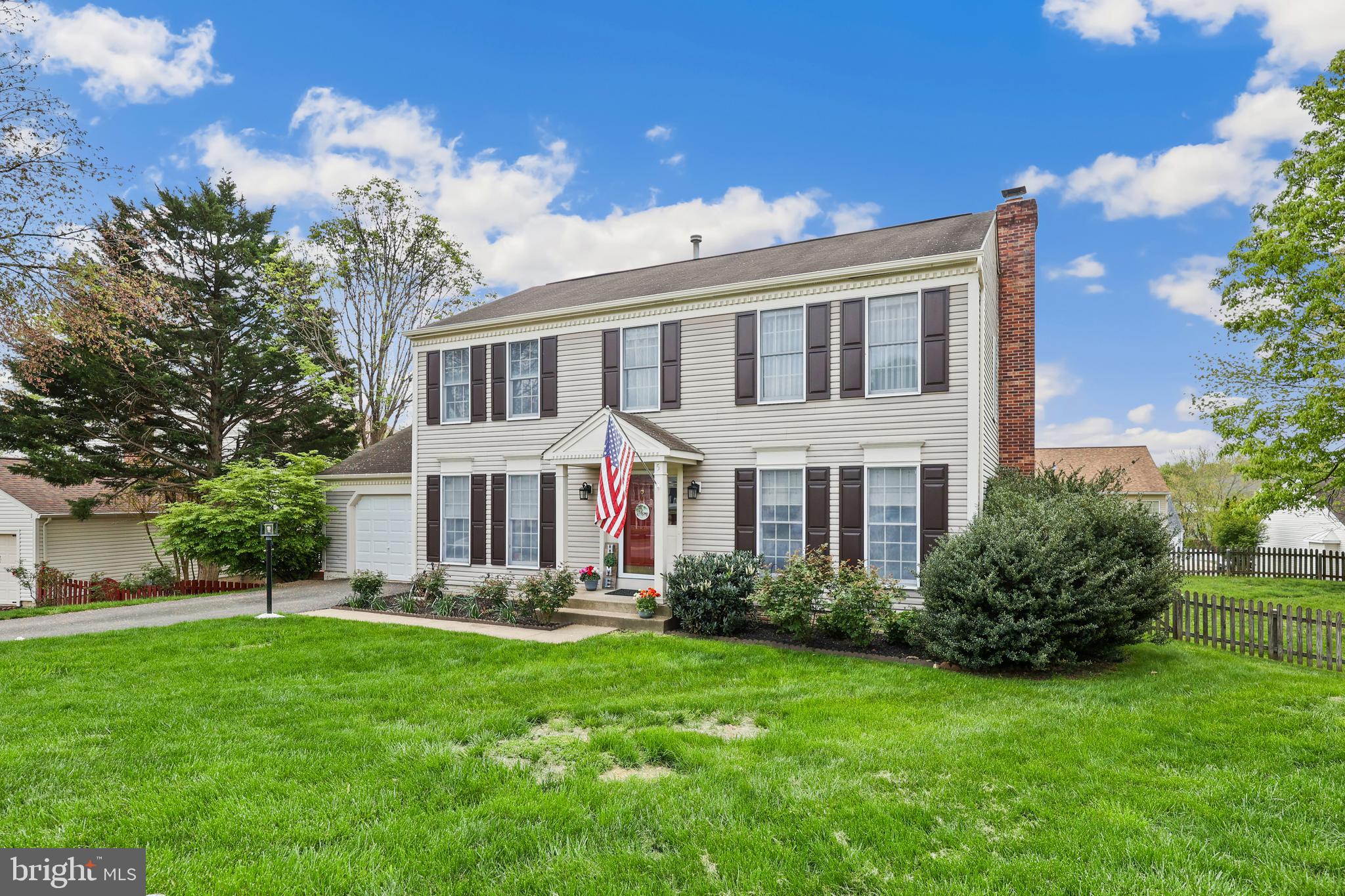 HAMPTON OAKS - Residential