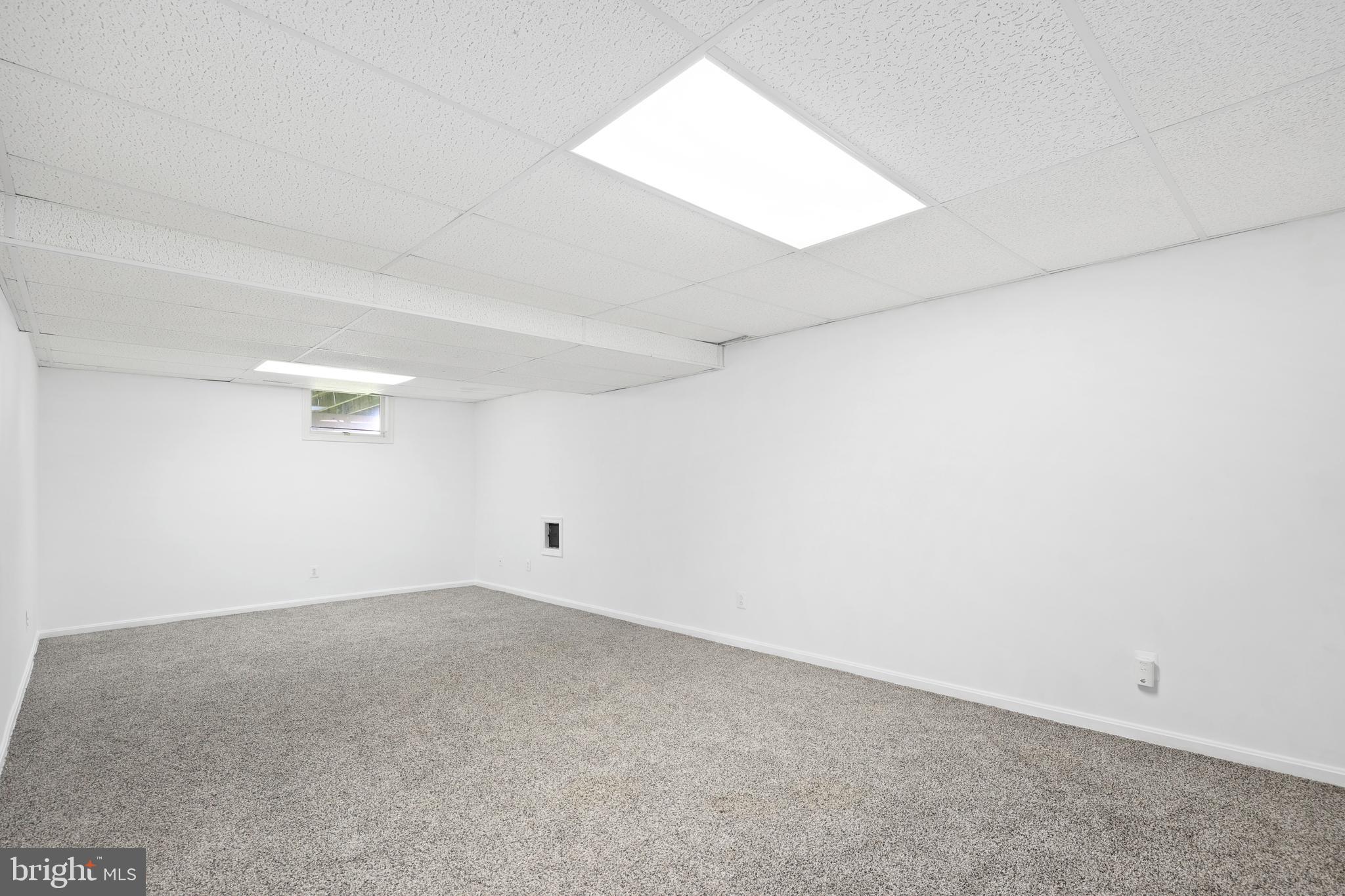 HAMPTON OAKS - Residential