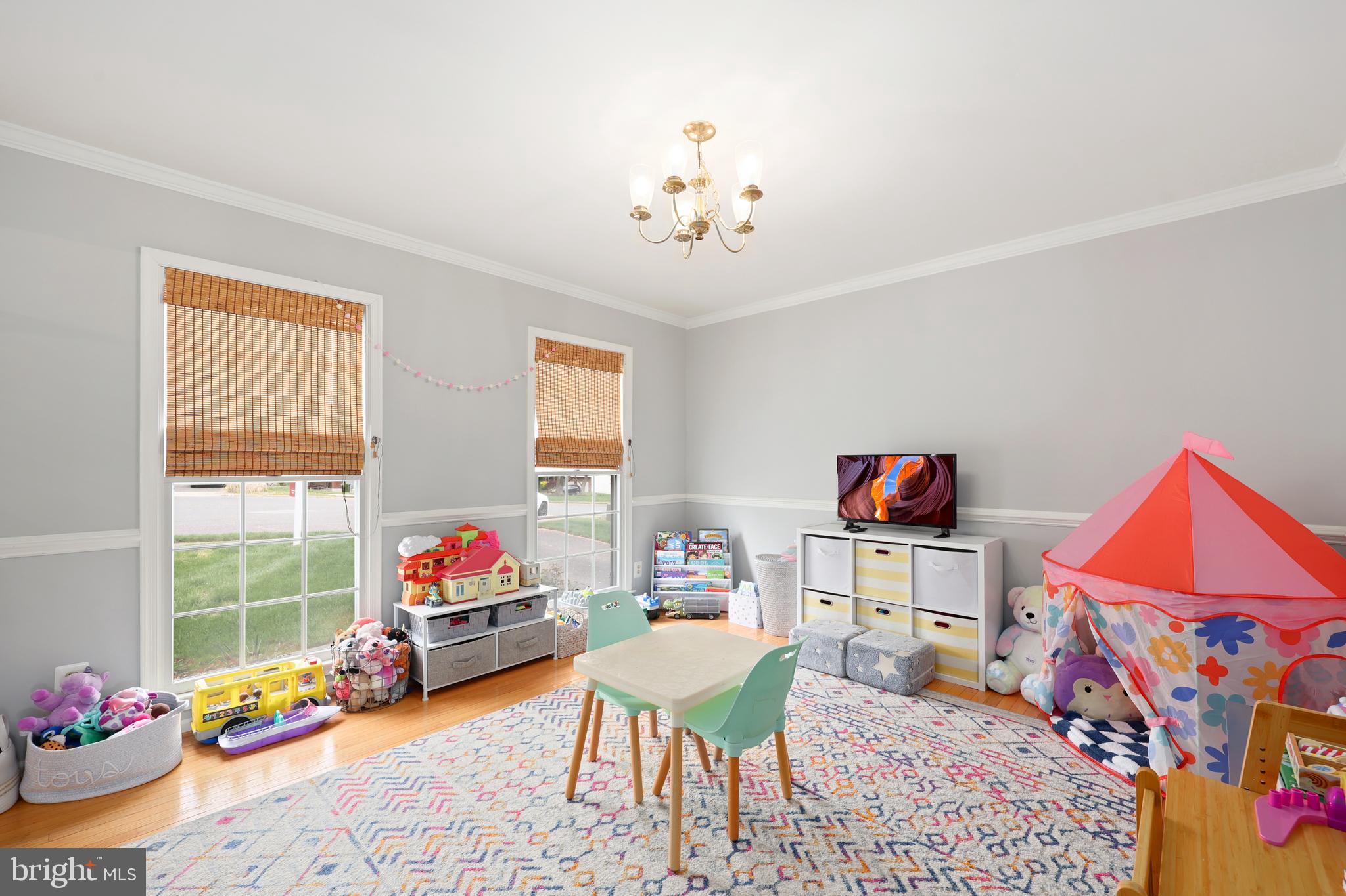 HAMPTON OAKS - Residential