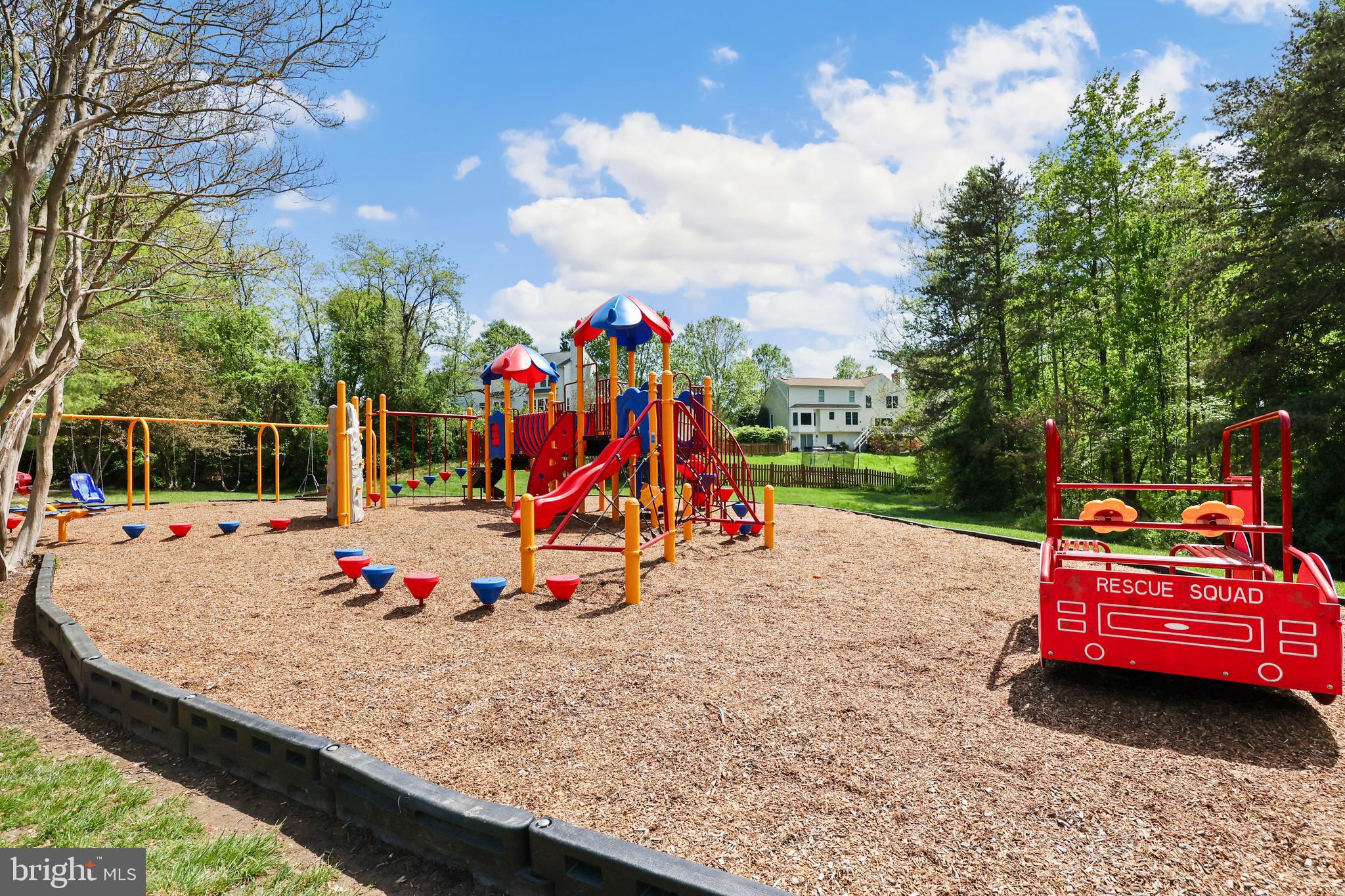 HAMPTON OAKS - Residential