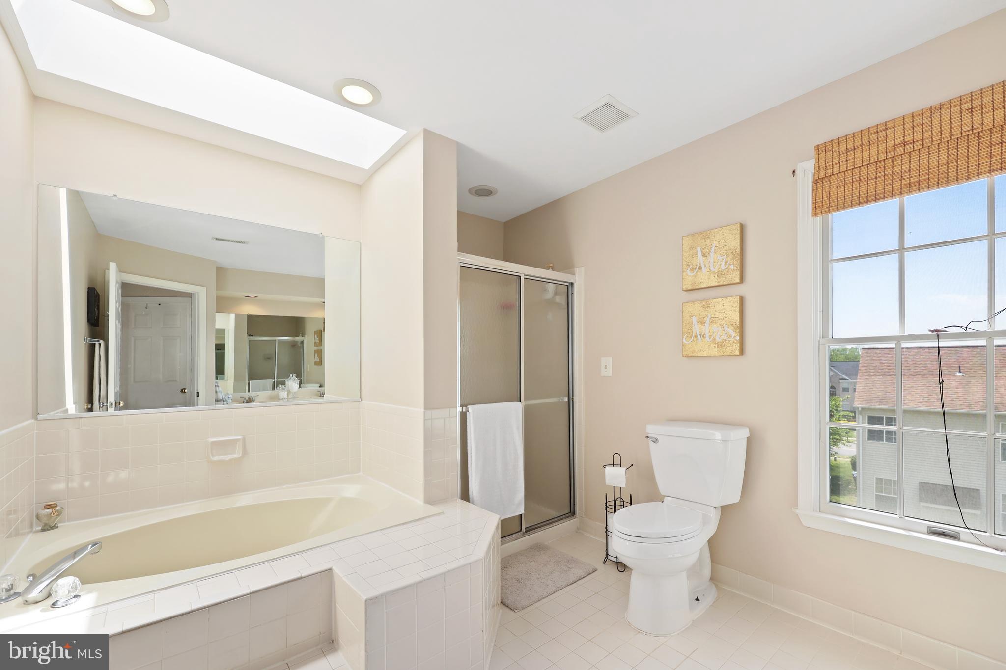 HAMPTON OAKS - Residential