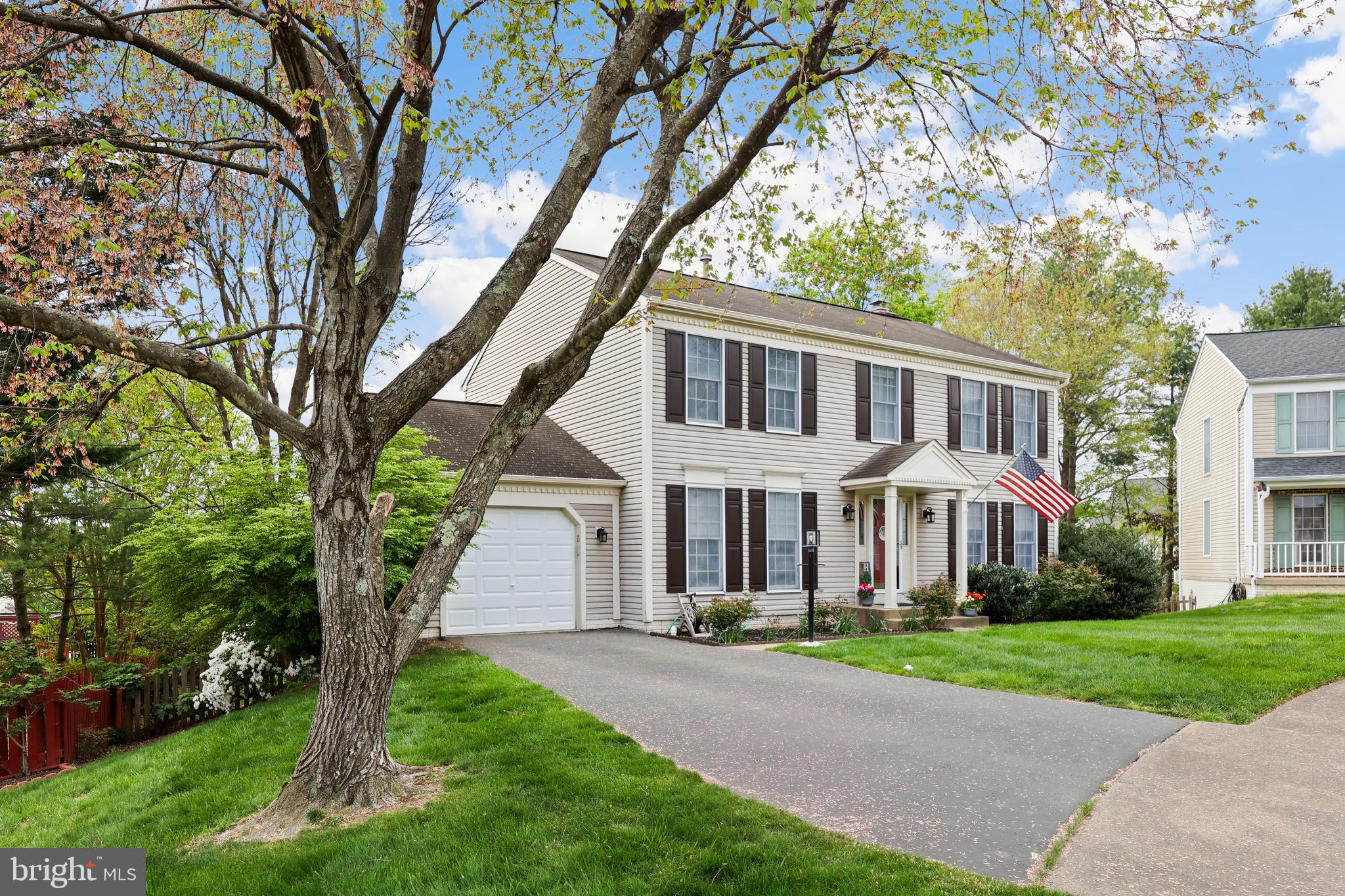 HAMPTON OAKS - Residential