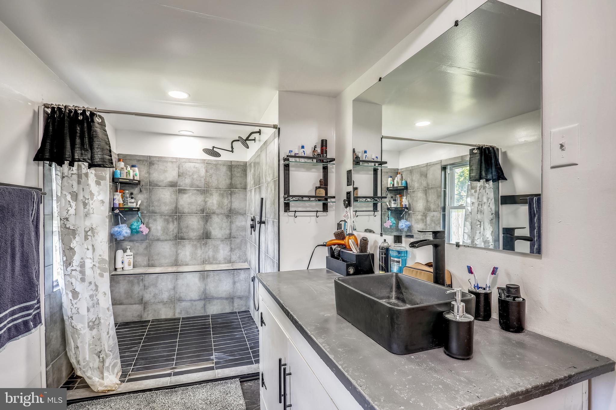 ELK MILLS - Residential Income