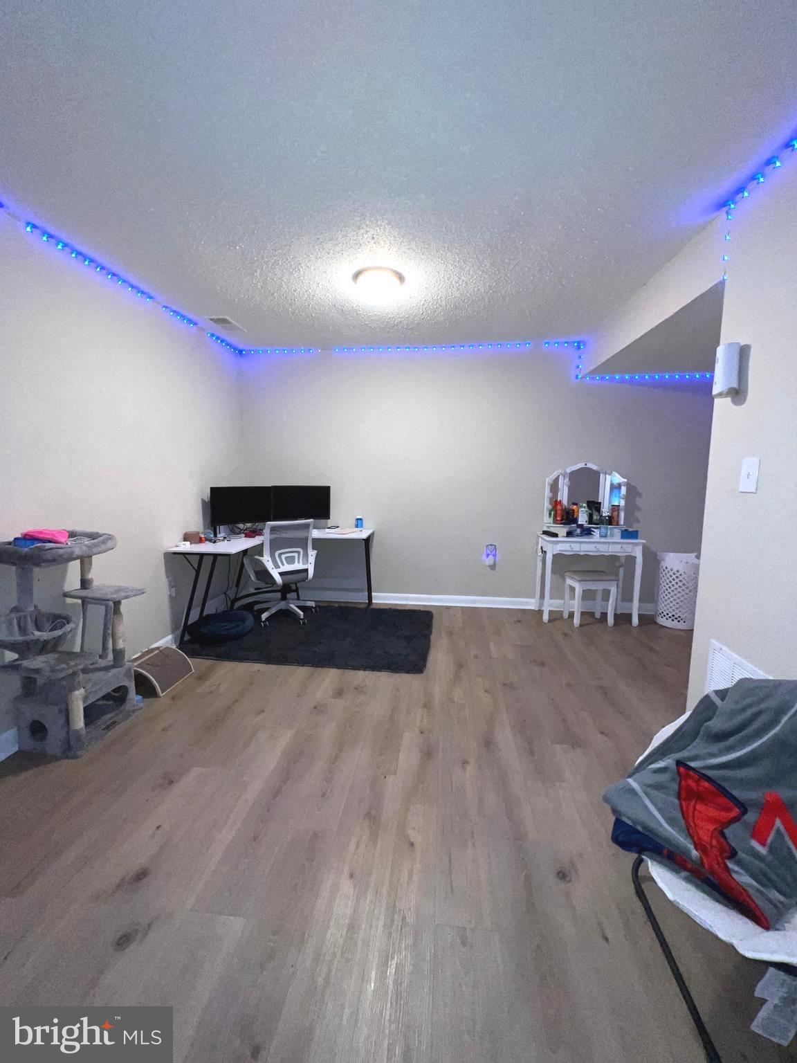 BRIGHTON WEST - Residential