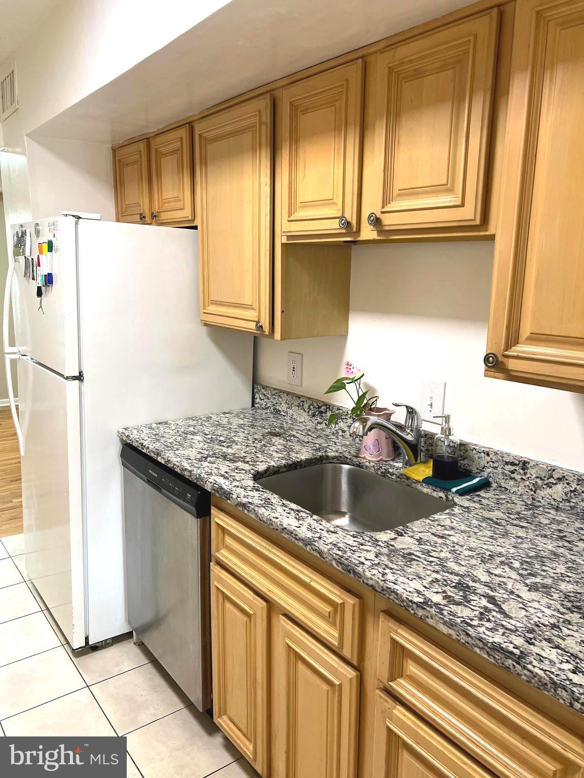 BRIGHTON WEST - Residential