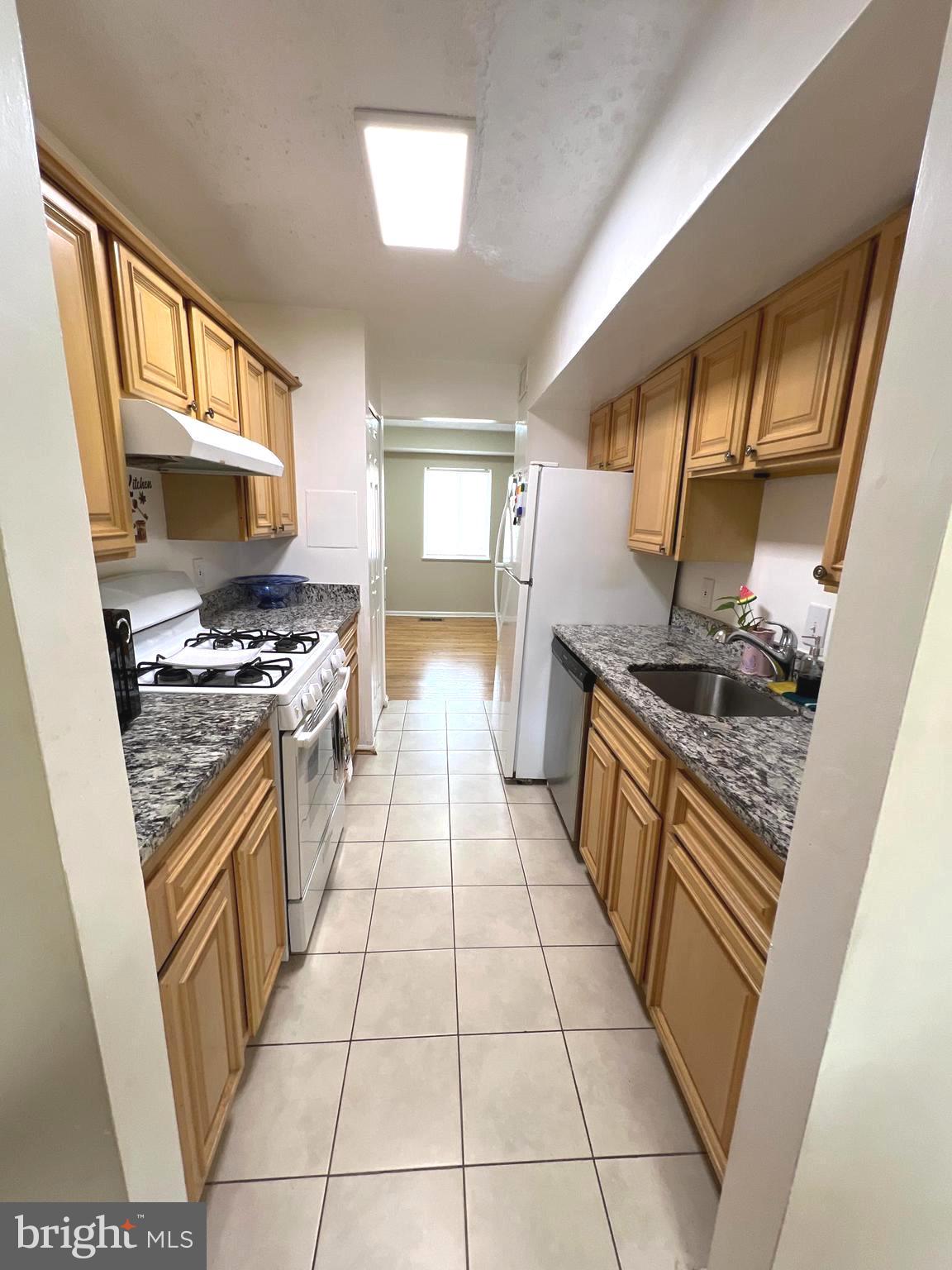 BRIGHTON WEST - Residential