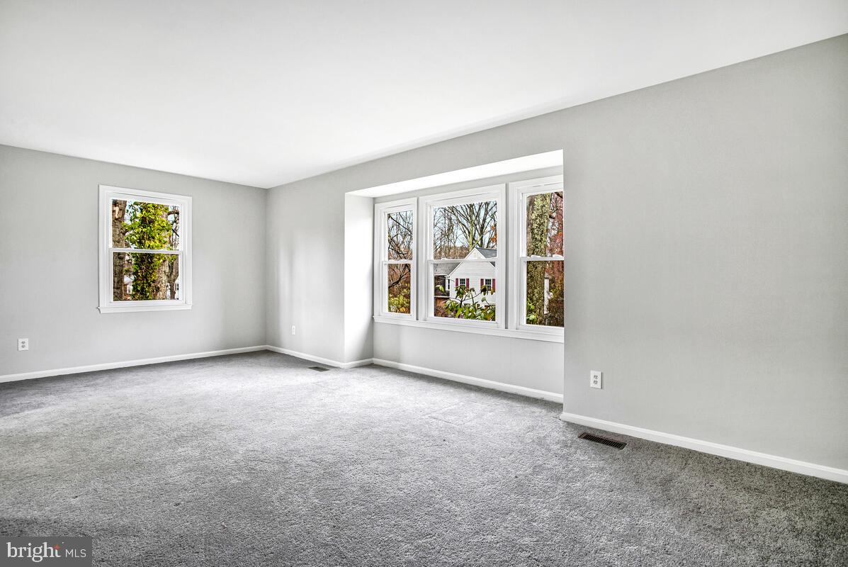 OAK HILL - Residential