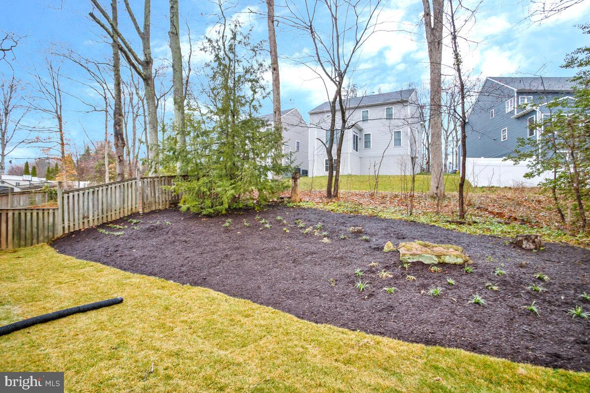 OAK HILL - Residential