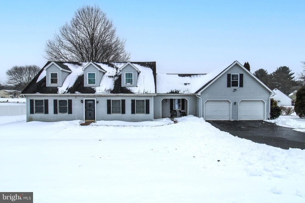 Photo of 17 Meisenhelder Road, WRIGHTSVILLE, PA 17368 (MLS # PAYK2097414)