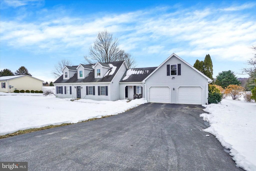Photo of 17 Meisenhelder Road, WRIGHTSVILLE, PA 17368 (MLS # PAYK2097414)