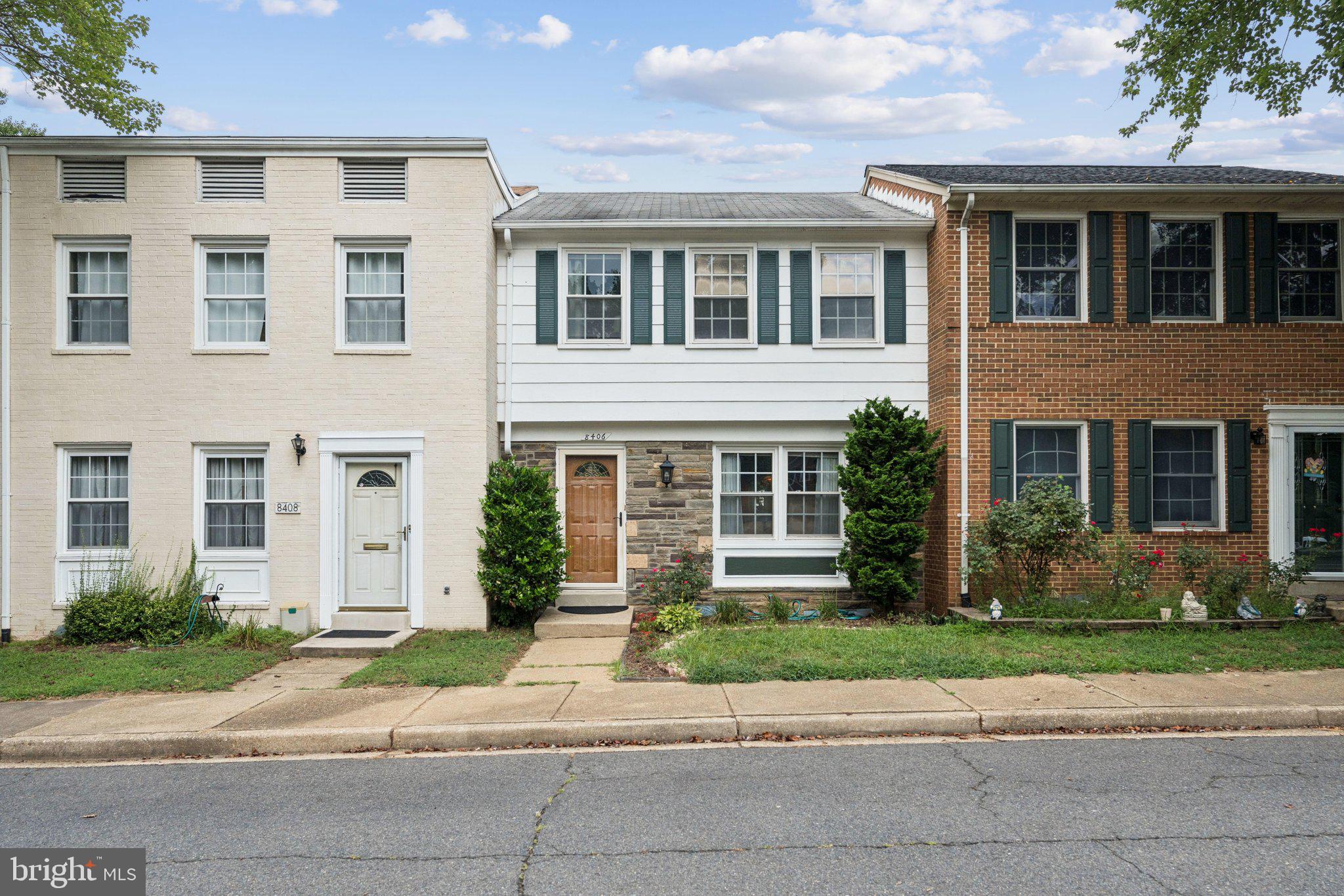 STRATHMEADE SQUARE - Residential Lease