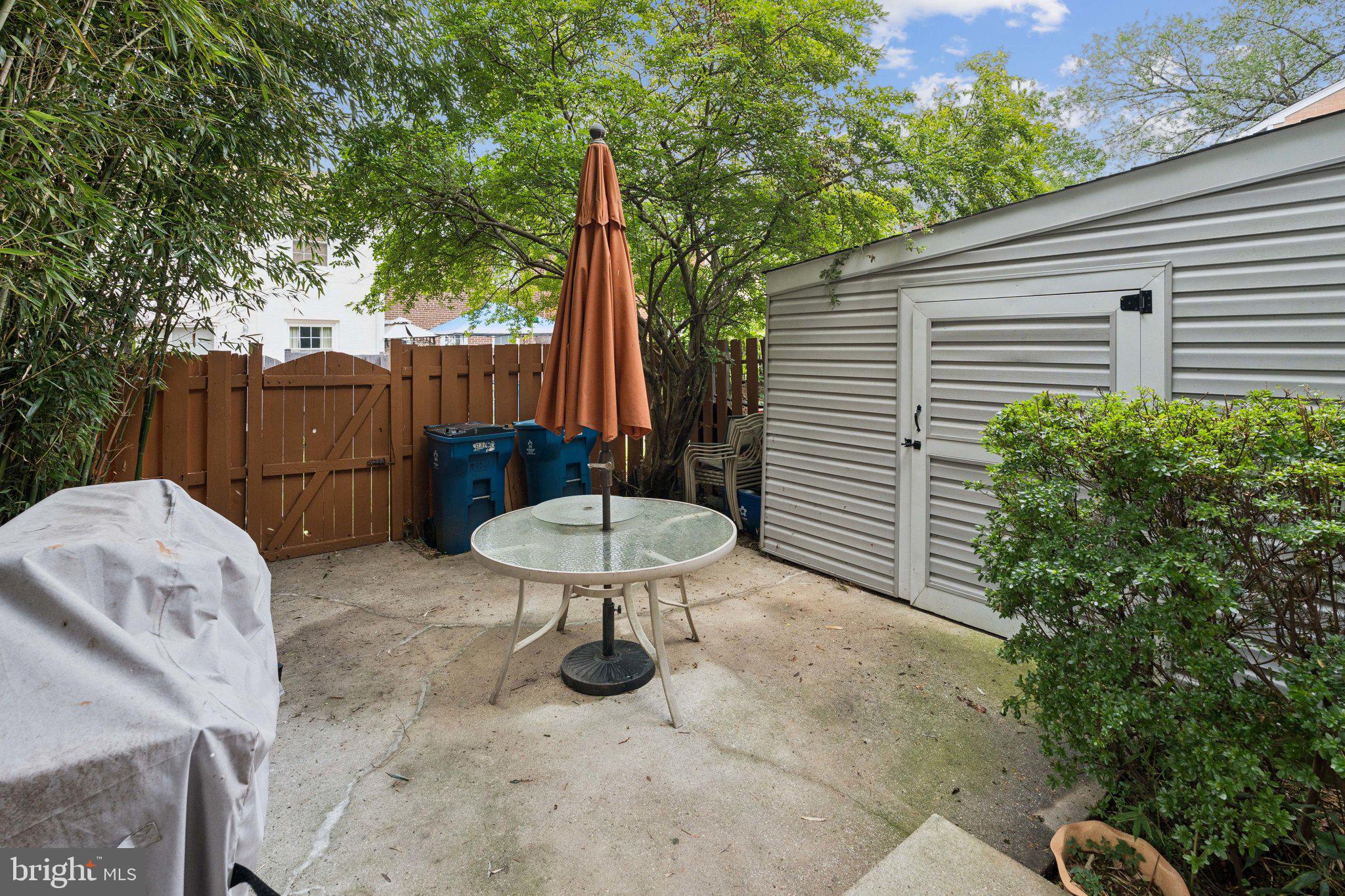 STRATHMEADE SQUARE - Residential Lease